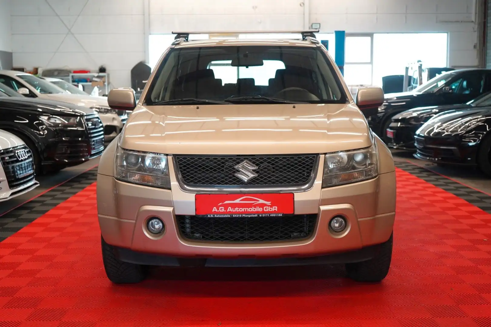 Suzuki Grand Vitara 2.0 4x4 Klimaaut*Keyless-Go*AHK* Zlatá - 2