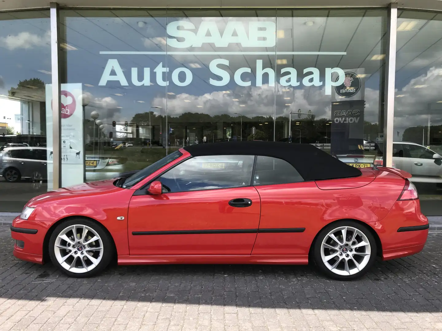 Saab 9-3 Cabrio 1.8t Automaat Aero pakket | Rijklaar incl g Rood - 2