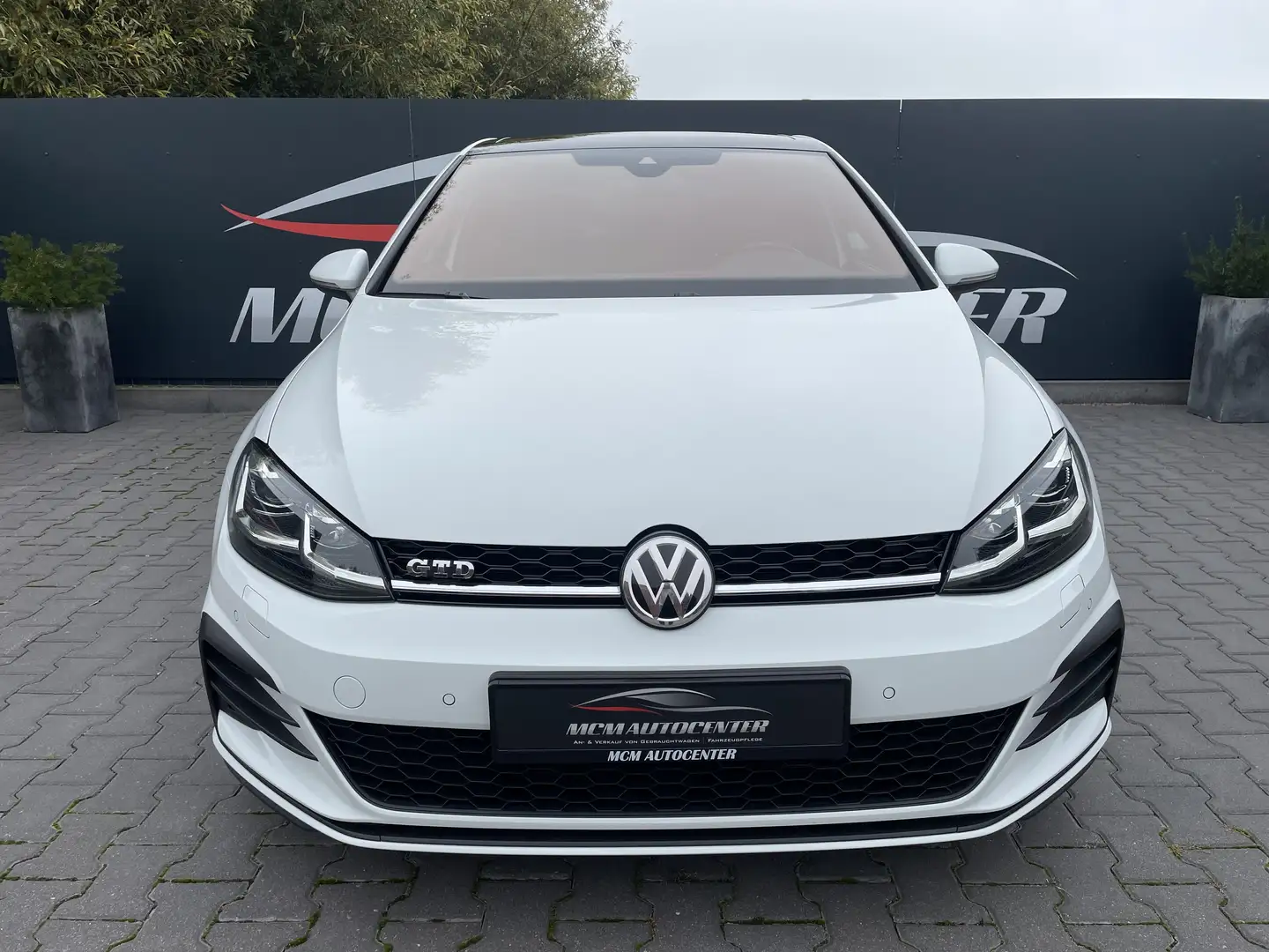 Volkswagen Golf GTD Xenon, Navi Weiß - 2