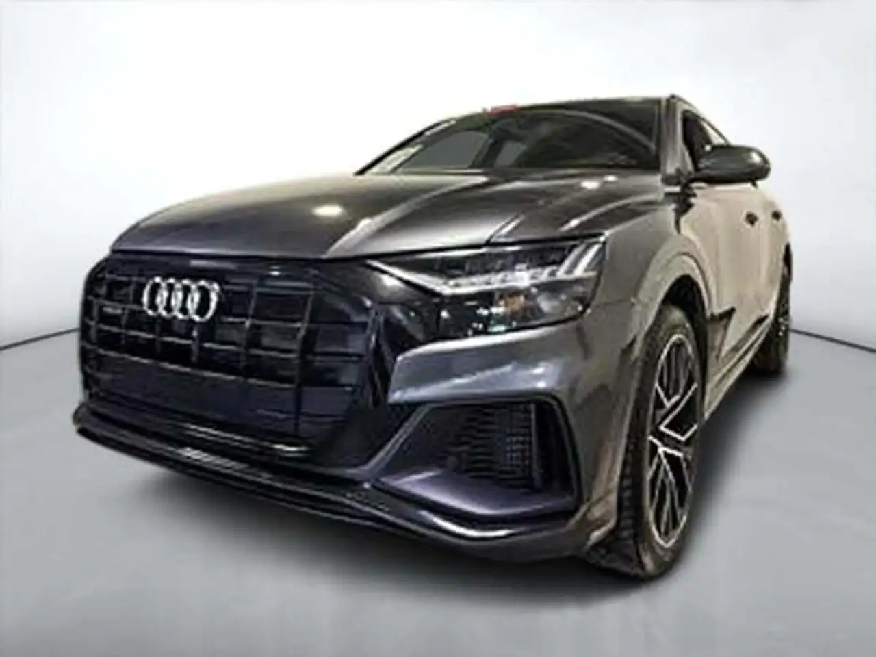 Audi Q8 снимка Audi Q8