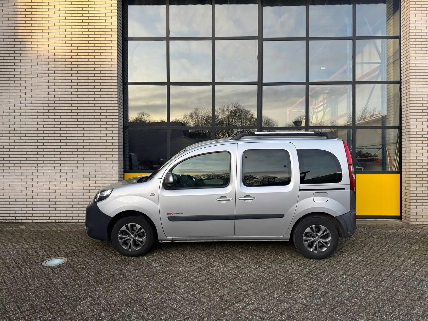 Renault Kangoo Family 1.2 TCe Expression, Trekhaak, PDC Gris - 2