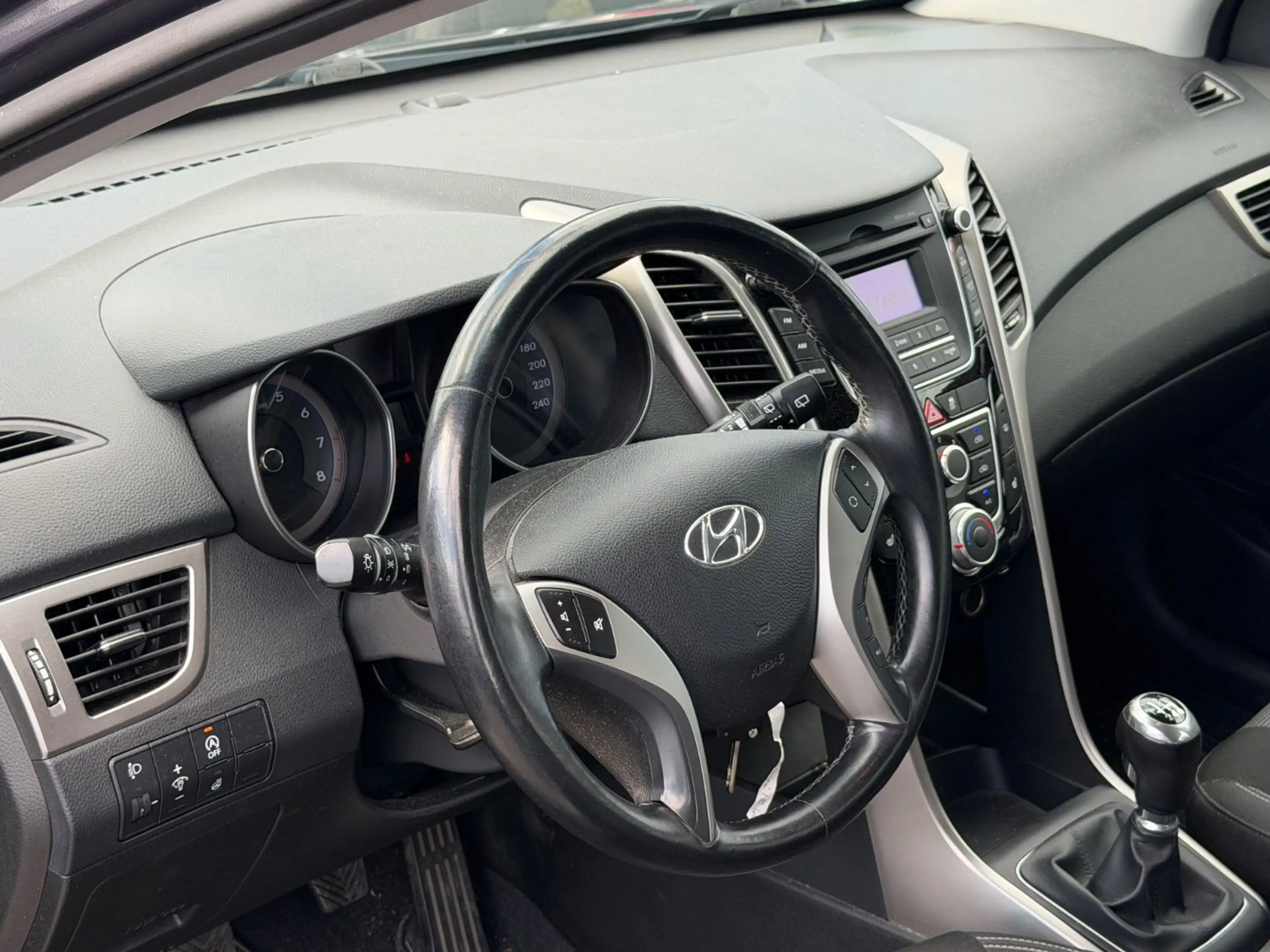 Hyundai i30 cw blue Trend — photo 8
