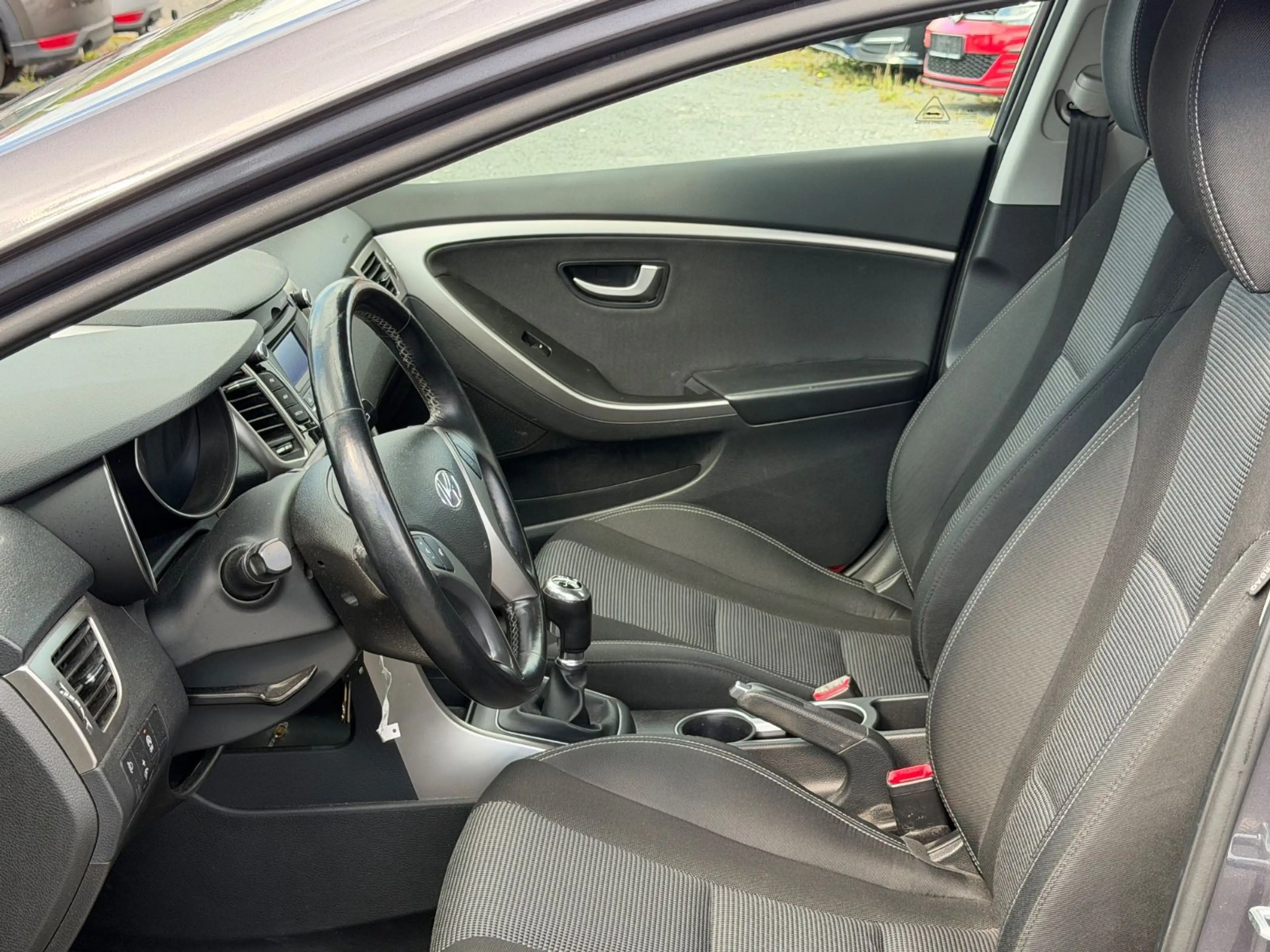 Hyundai i30 cw blue Trend — photo 9
