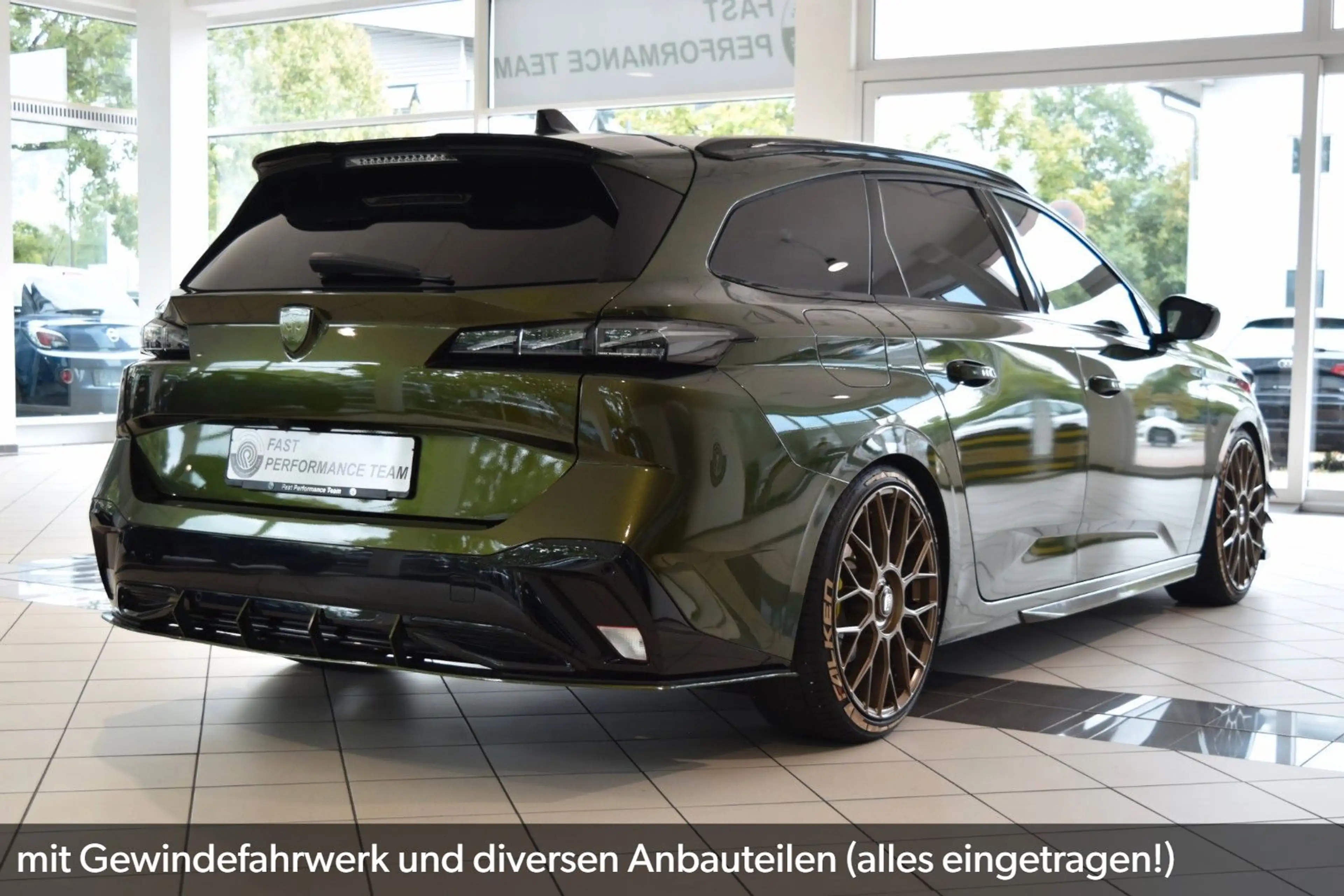 Peugeot 308 SW Hybrid 225 GT Pack~Einzelstück~Massage — photo 4