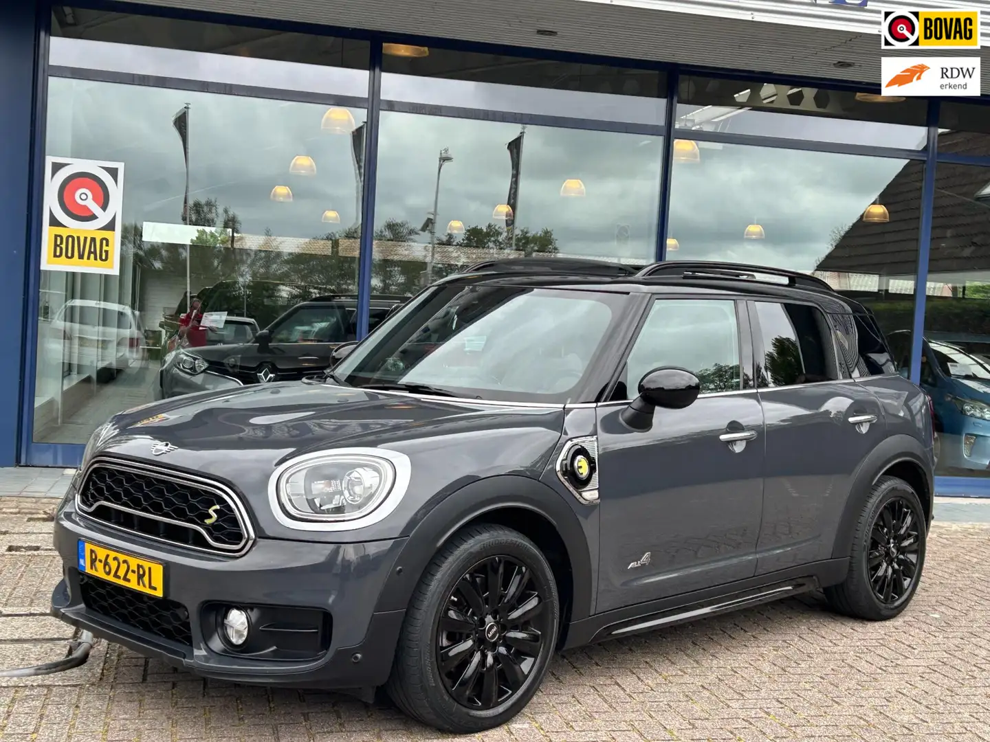 MINI Cooper SE Countryman Mini 2.0 ALL4 Chili Aut. Schuif/Pano Head-Up Navi Grau - 1