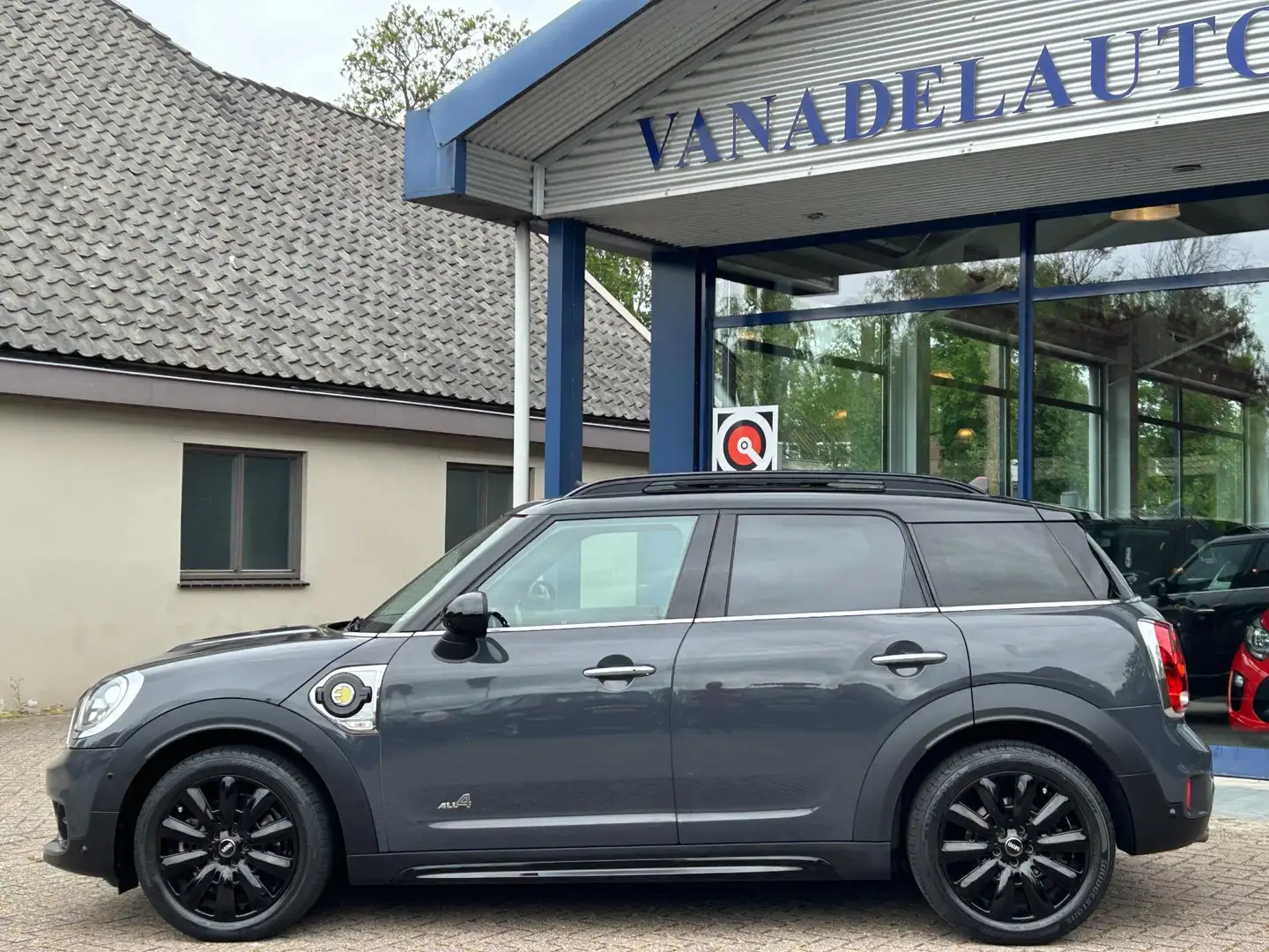 MINI Cooper SE Countryman Mini 2.0 ALL4 Chili Aut. Schuif/Pano Head-Up Navi Gris - 2