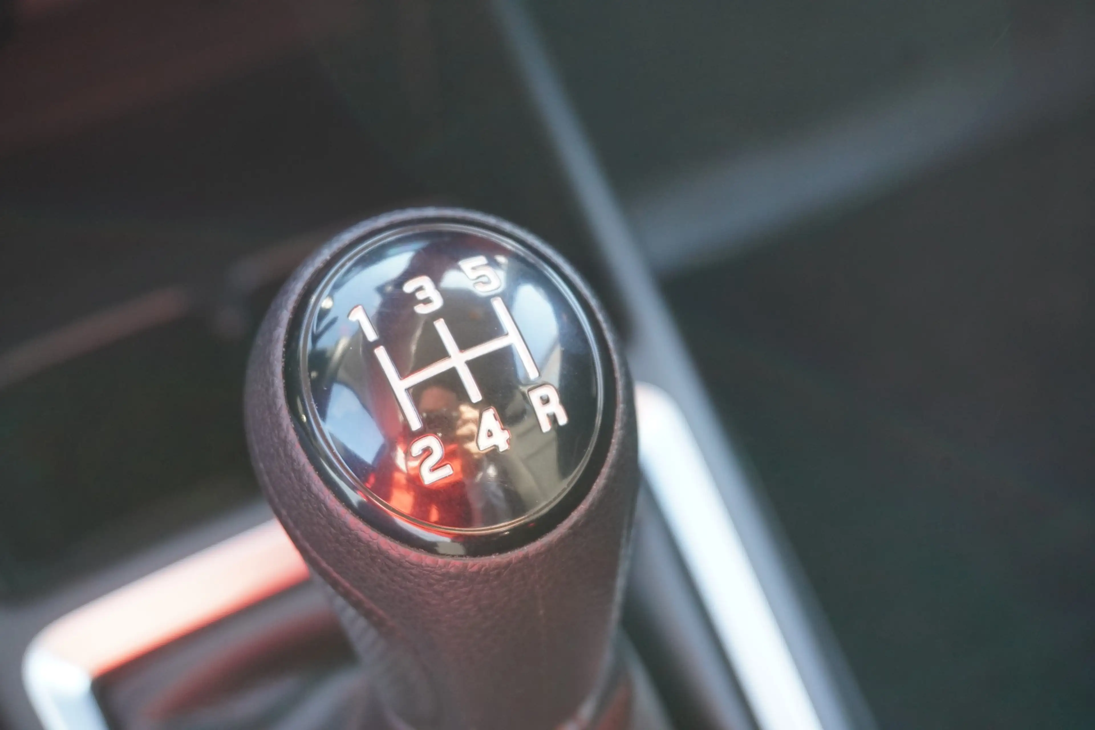 Suzuki Swift 1.2 4x4 M-Hybrid Comfort Navi DAB AHK ACC — photo 16