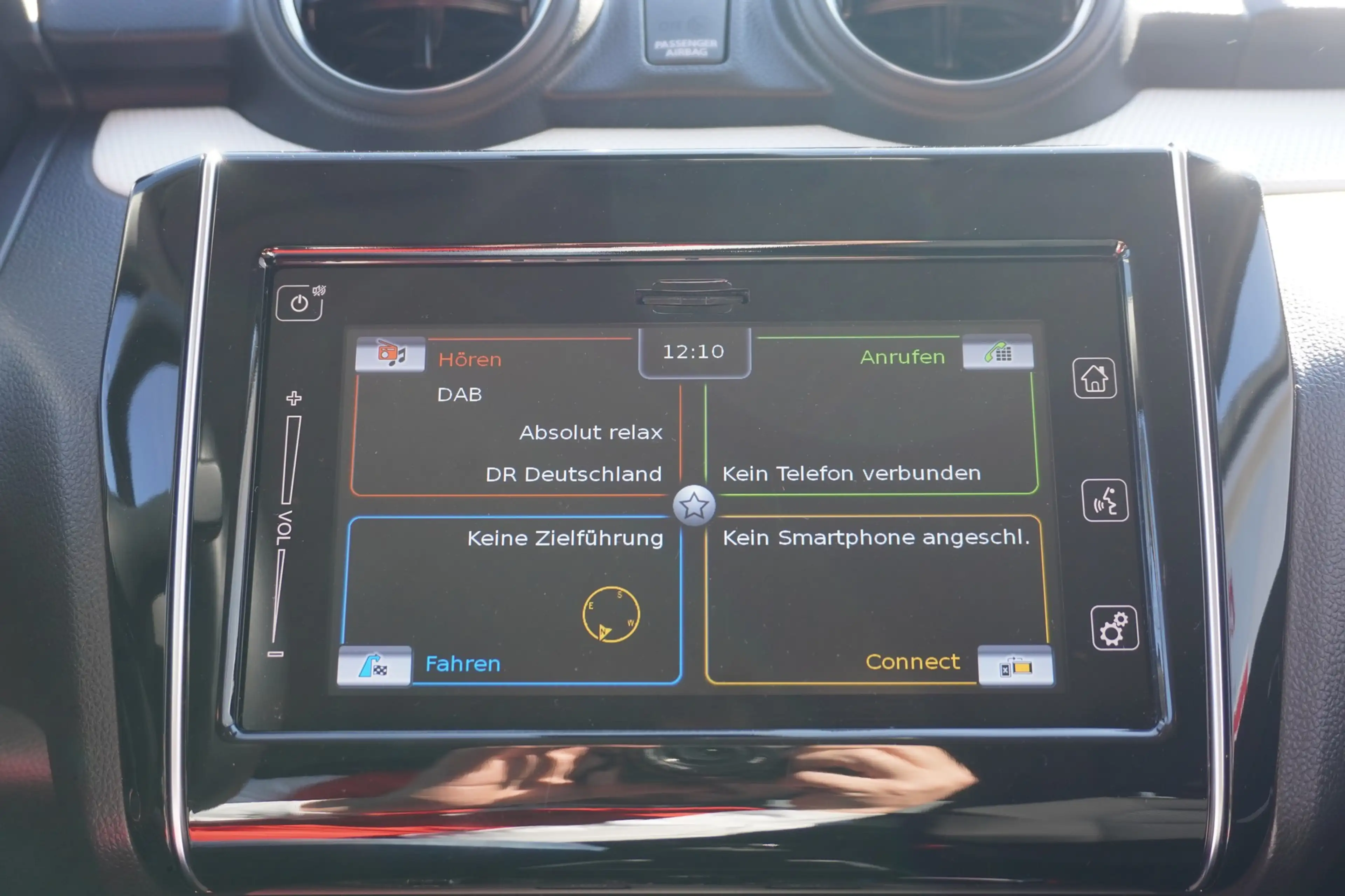 Suzuki Swift 1.2 4x4 M-Hybrid Comfort Navi DAB AHK ACC — photo 12