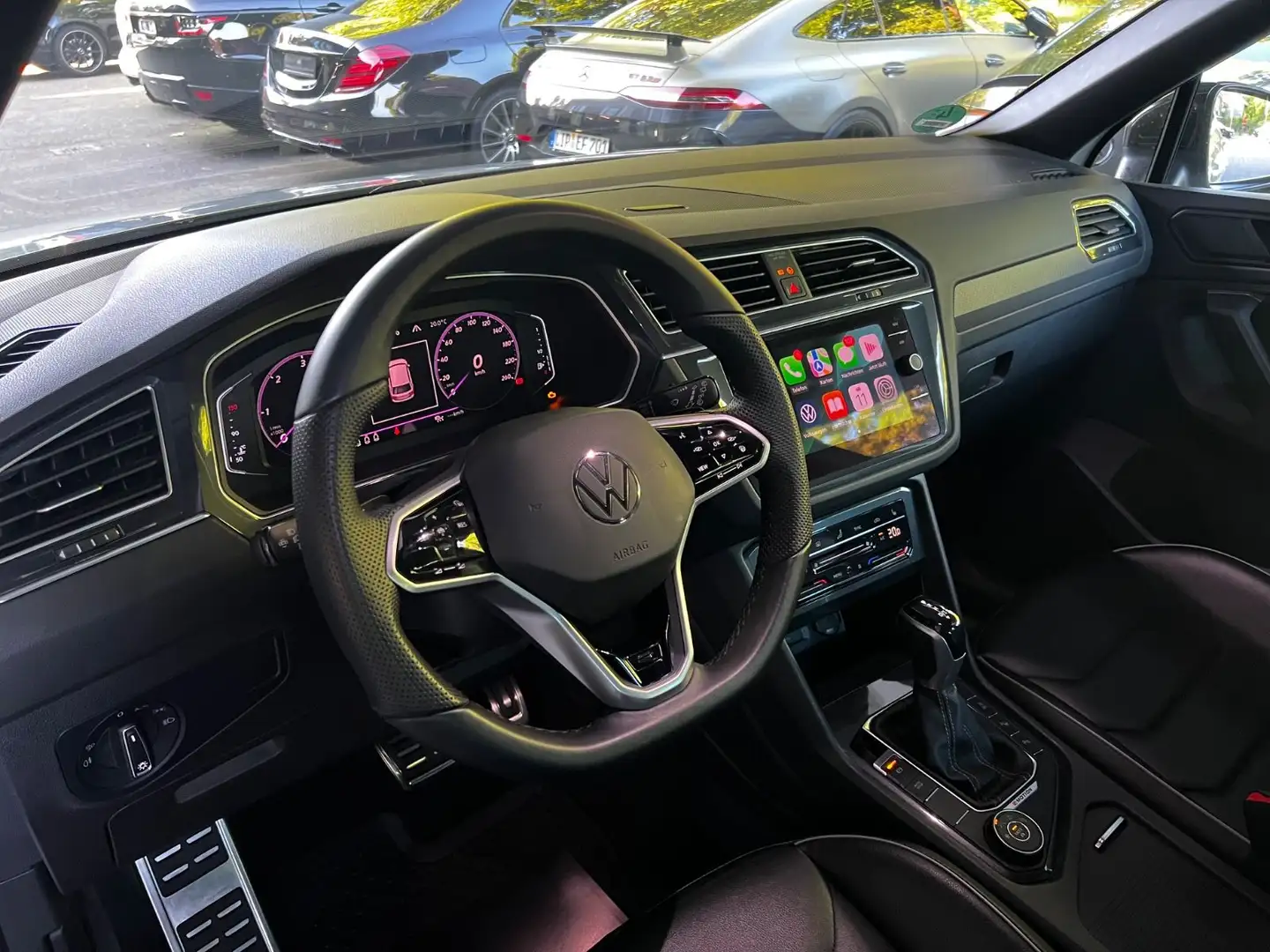 Volkswagen Tiguan 2.0 DSG R-LINE/360°/STHZ/VIRTUELL/AHK/MEM Wit - 2