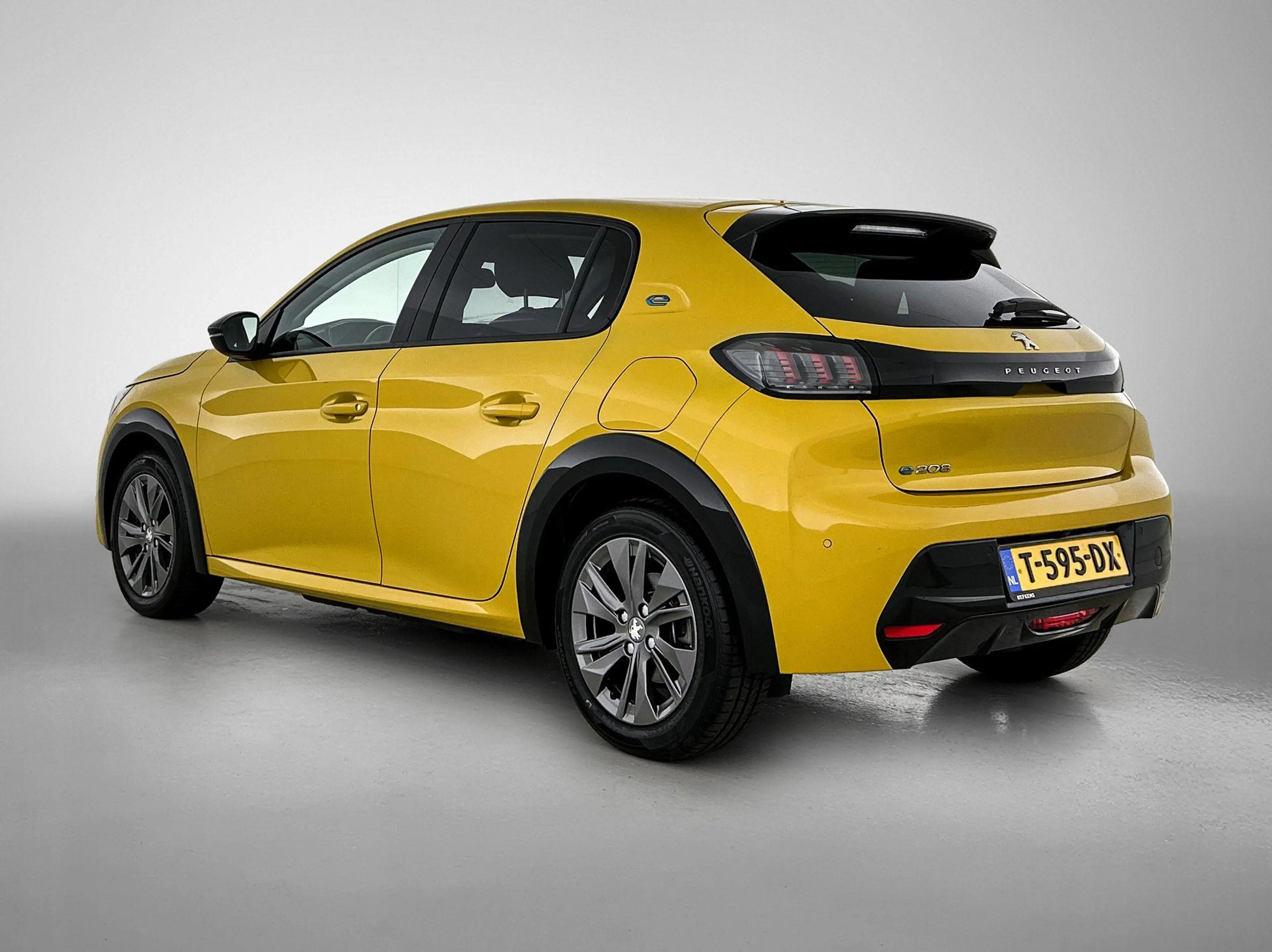 Peugeot e-208 EV Allure Pack 50 kWh | Automaat | Camera | Naviga — photo 5