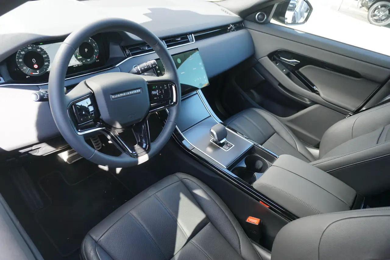 Land Rover Range Rover Evoque 2026 — фото 10