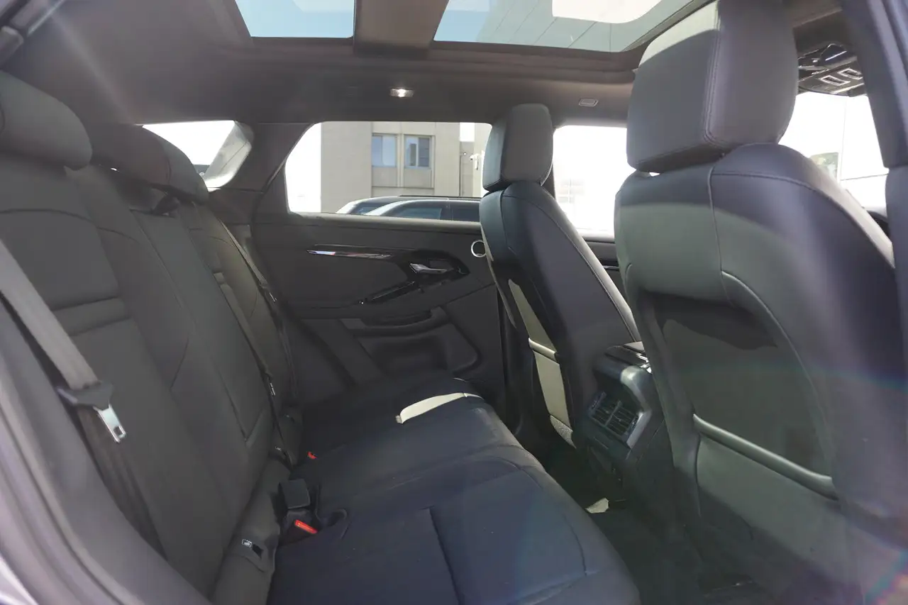 Land Rover Range Rover Evoque 2026 — фото 11