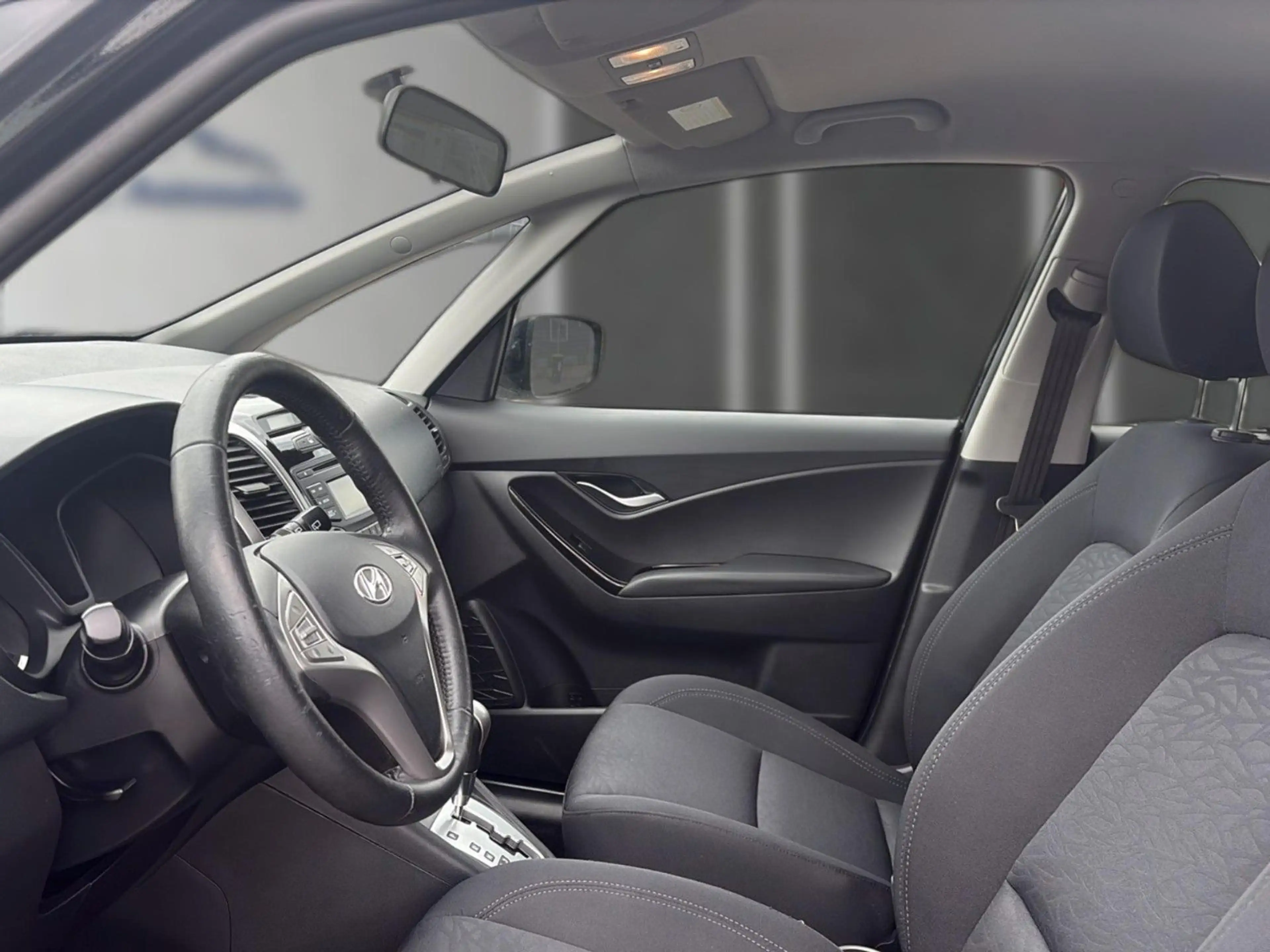 Hyundai iX20 1.6 Comfort Automatik Wagen Nr 107 — photo 12