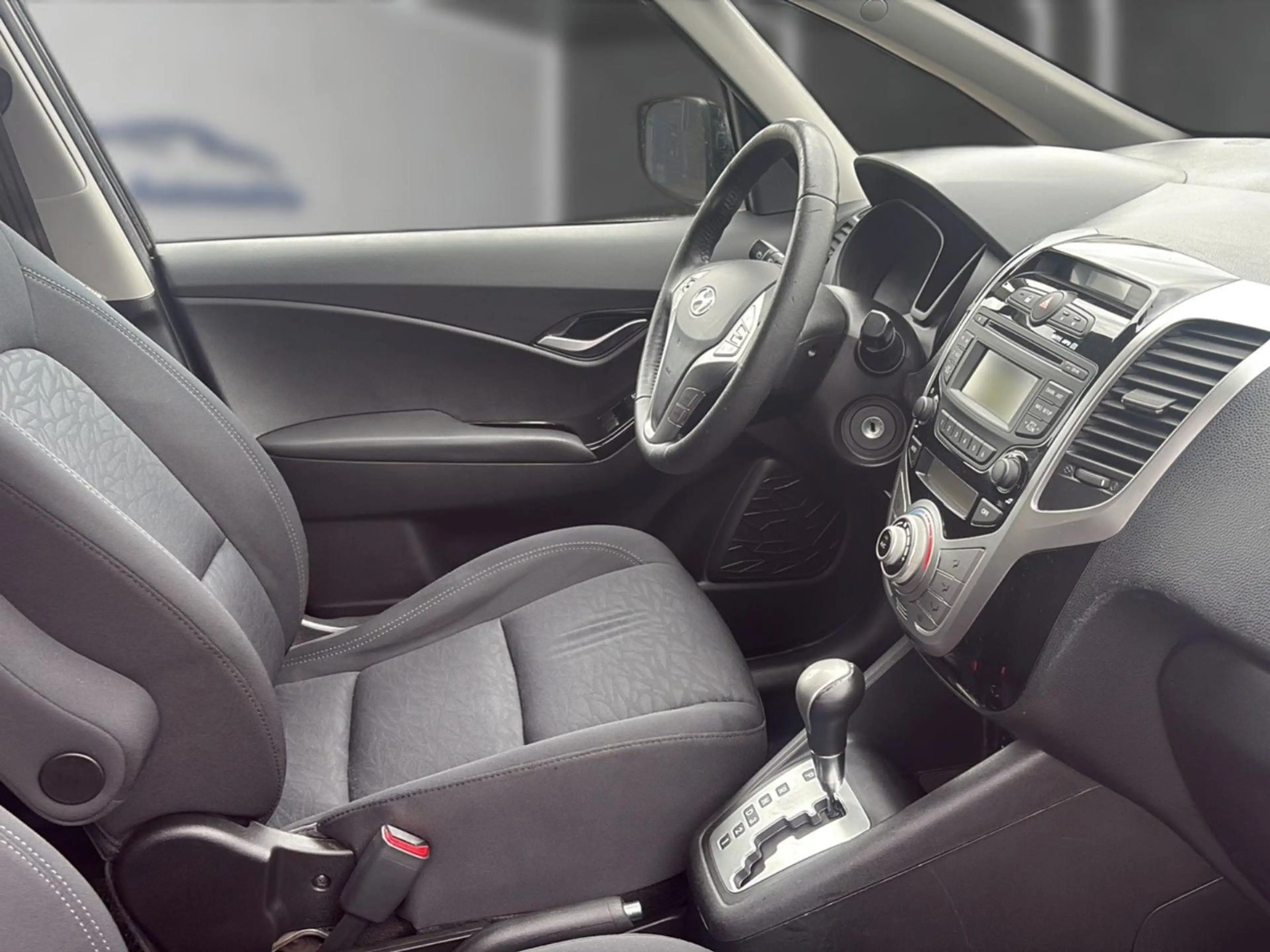 Hyundai iX20 1.6 Comfort Automatik Wagen Nr 107 — photo 14