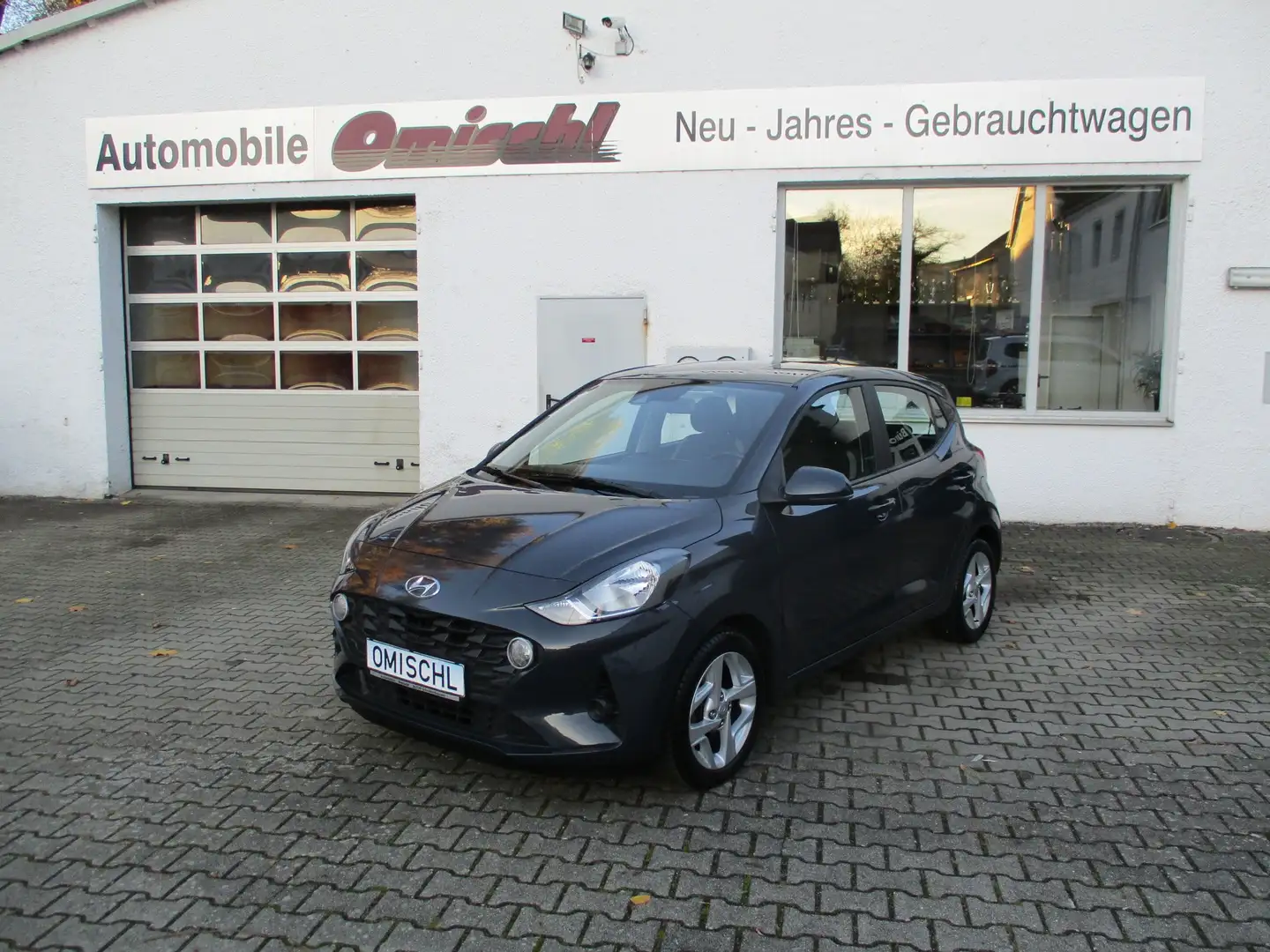 Hyundai i10 Automatik Trend Lenkradheizung Tempomat PDC SHZ Grau - 1