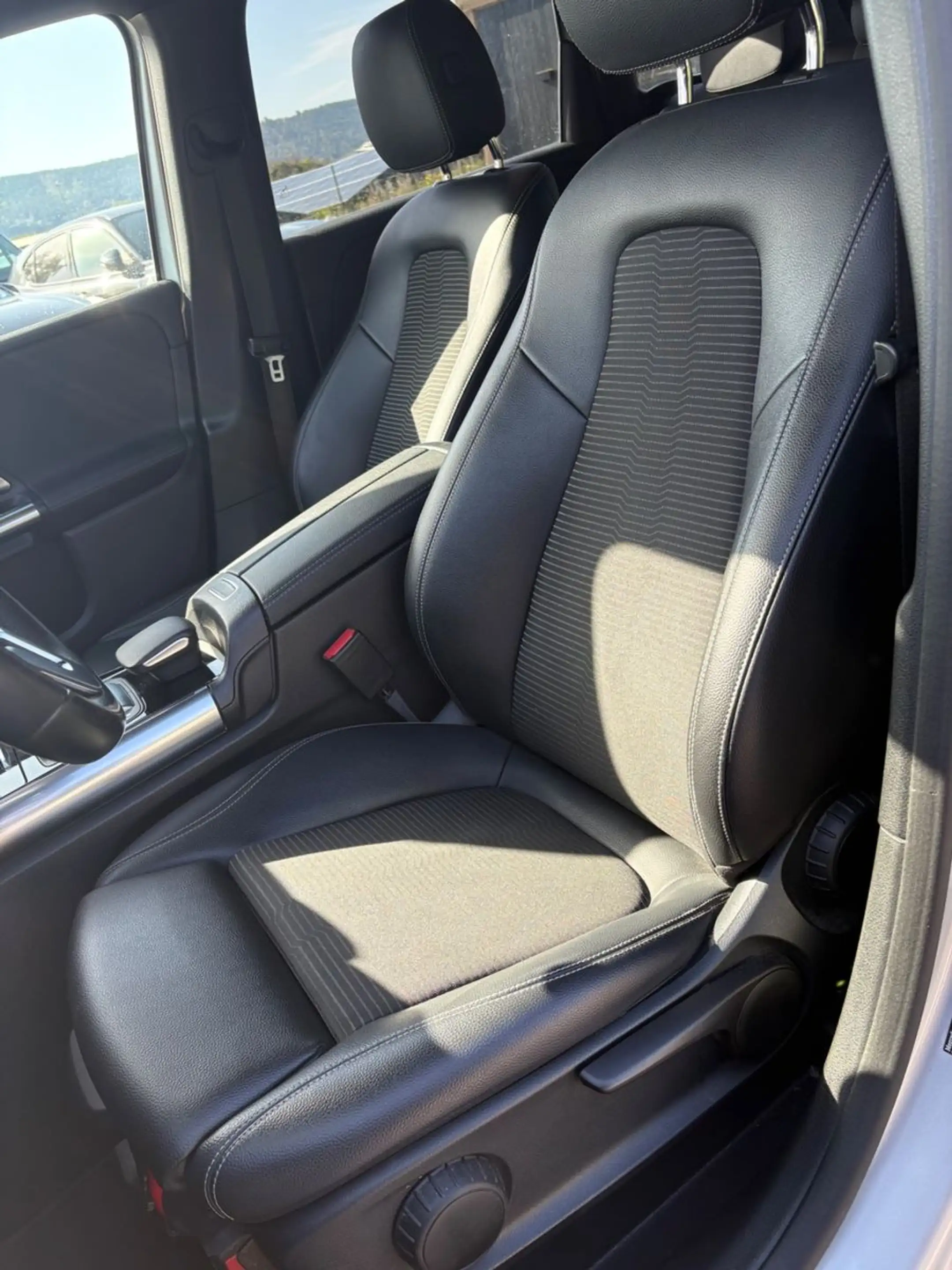 Mercedes-Benz B 220 d Automatik LED Navi Leder Kamera DAB — photo 9