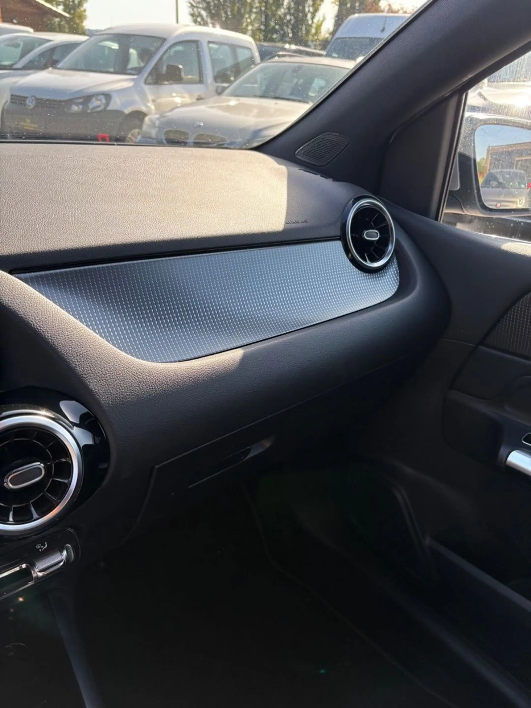 Mercedes-Benz B 220 d Automatik LED Navi Leder Kamera DAB — photo 15