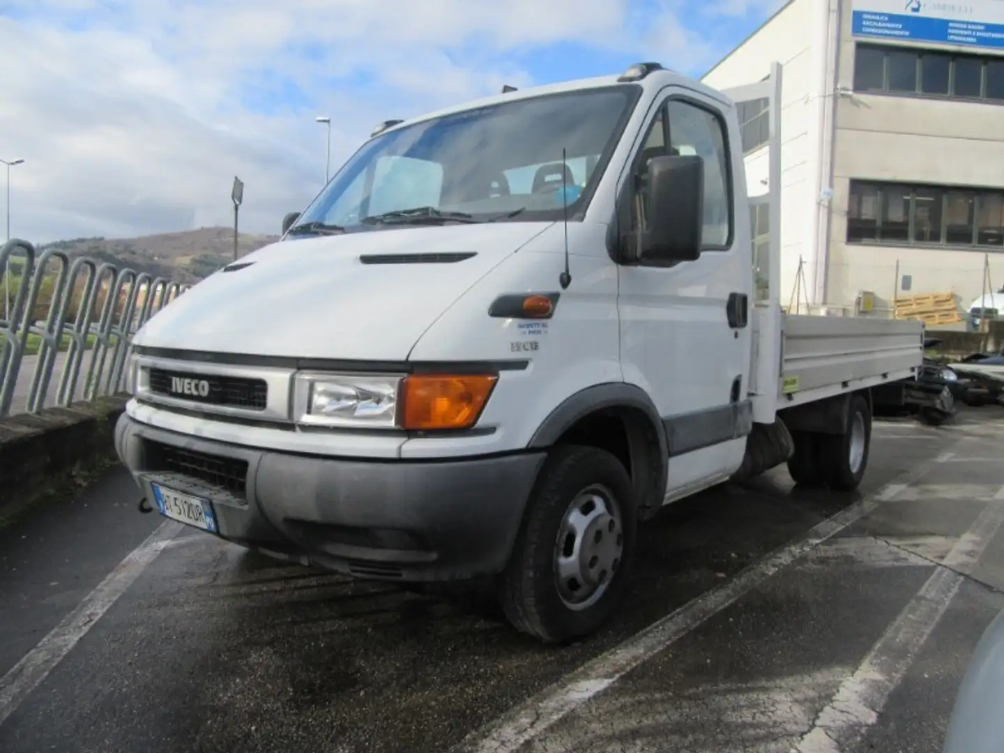 Iveco Daily White - 1