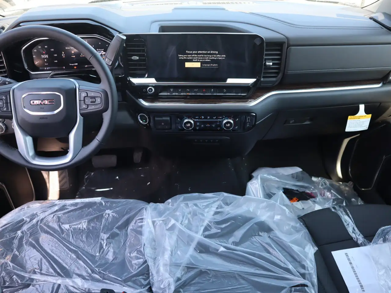 GMC Sierra 3500HD снимка GMC Sierra 3500HD