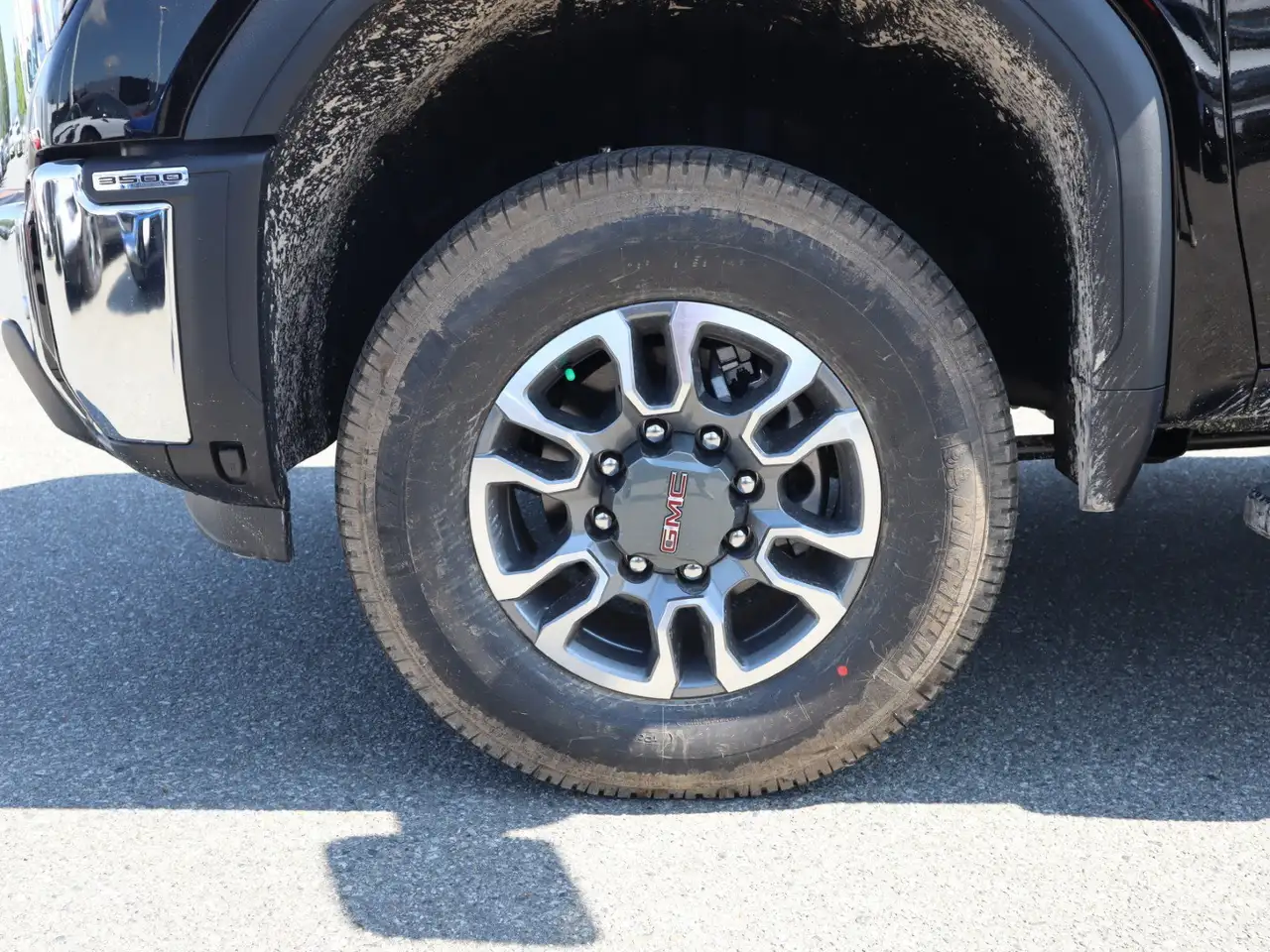 GMC Sierra 3500HD снимка GMC Sierra 3500HD