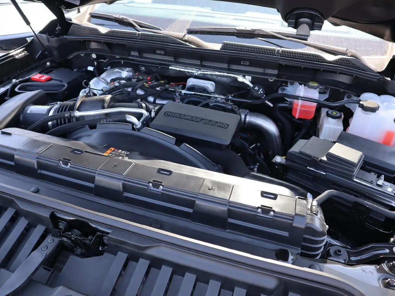 GMC Sierra 3500HD снимка GMC Sierra 3500HD
