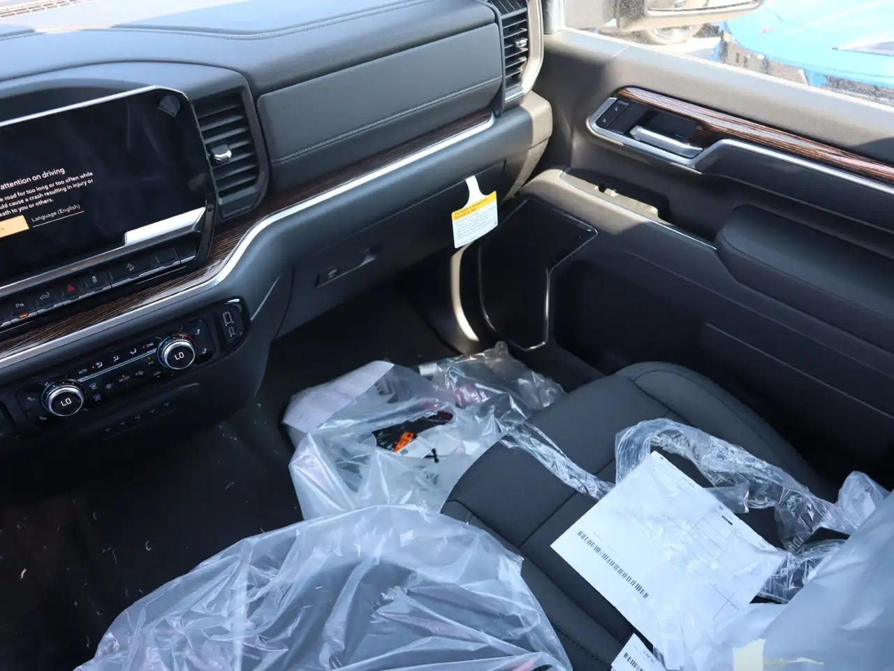 GMC Sierra 3500HD снимка GMC Sierra 3500HD
