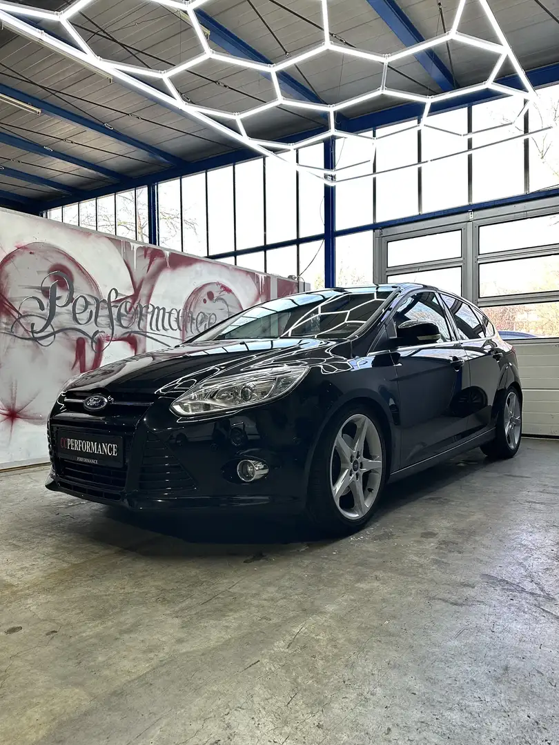 Ford Focus III 1.6 EcoBoost Titanium *TÜV*KLIMA* Noir - 1