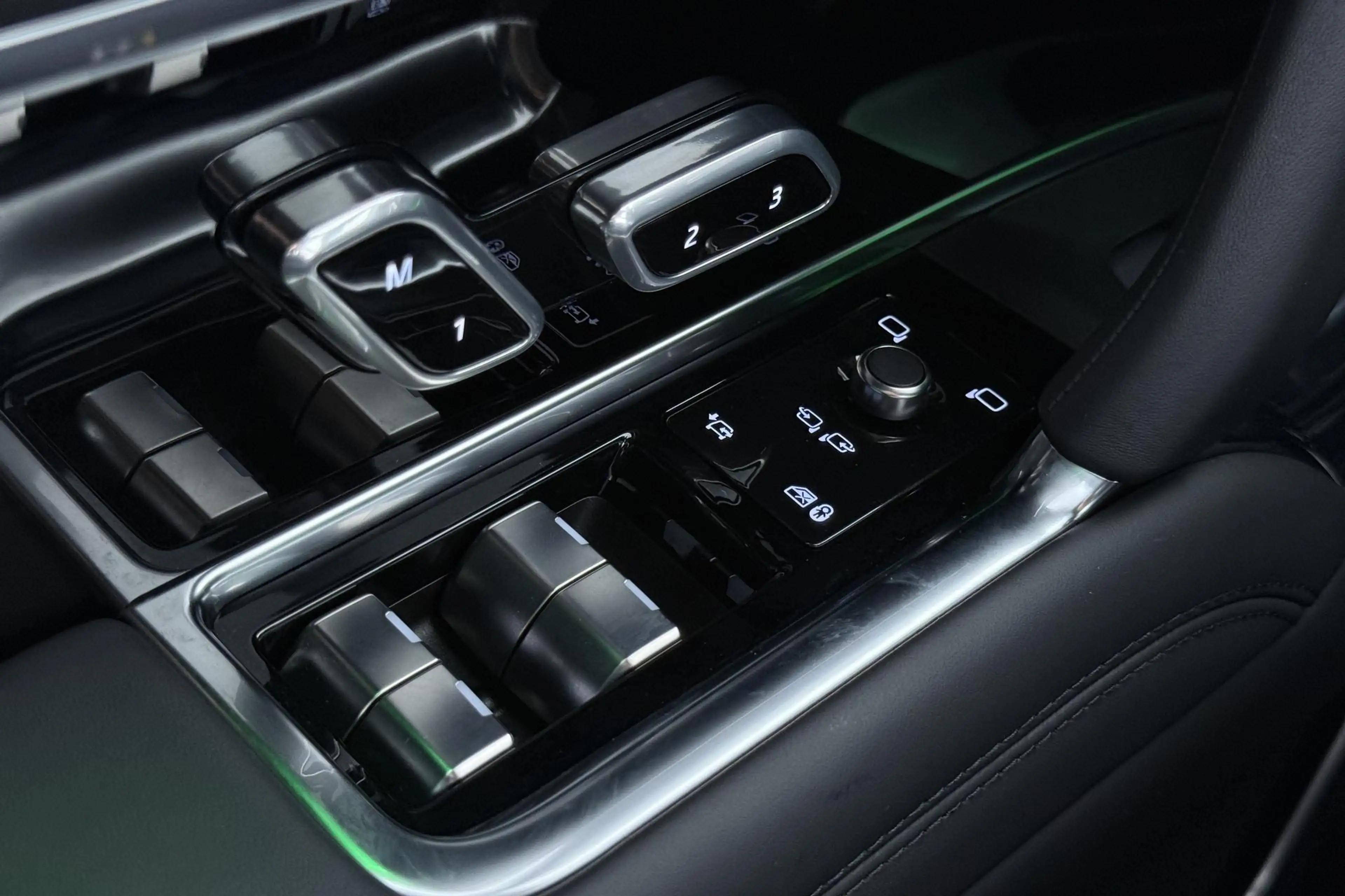 Land Rover Range Rover 3.0 P550e Autobiography | Meridian Signature | Cle — photo 44
