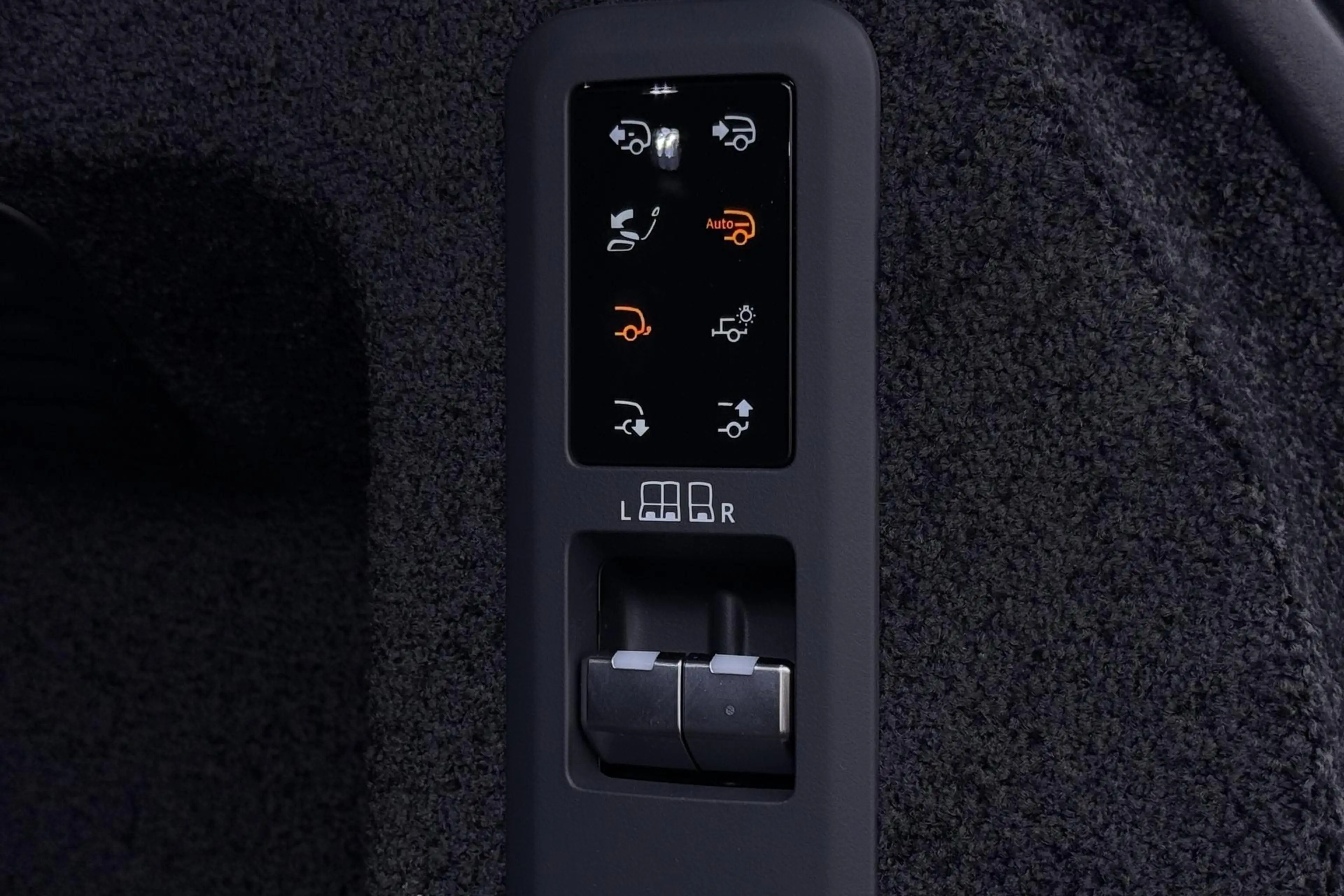 Land Rover Range Rover 3.0 P550e Autobiography | Meridian Signature | Cle — photo 12