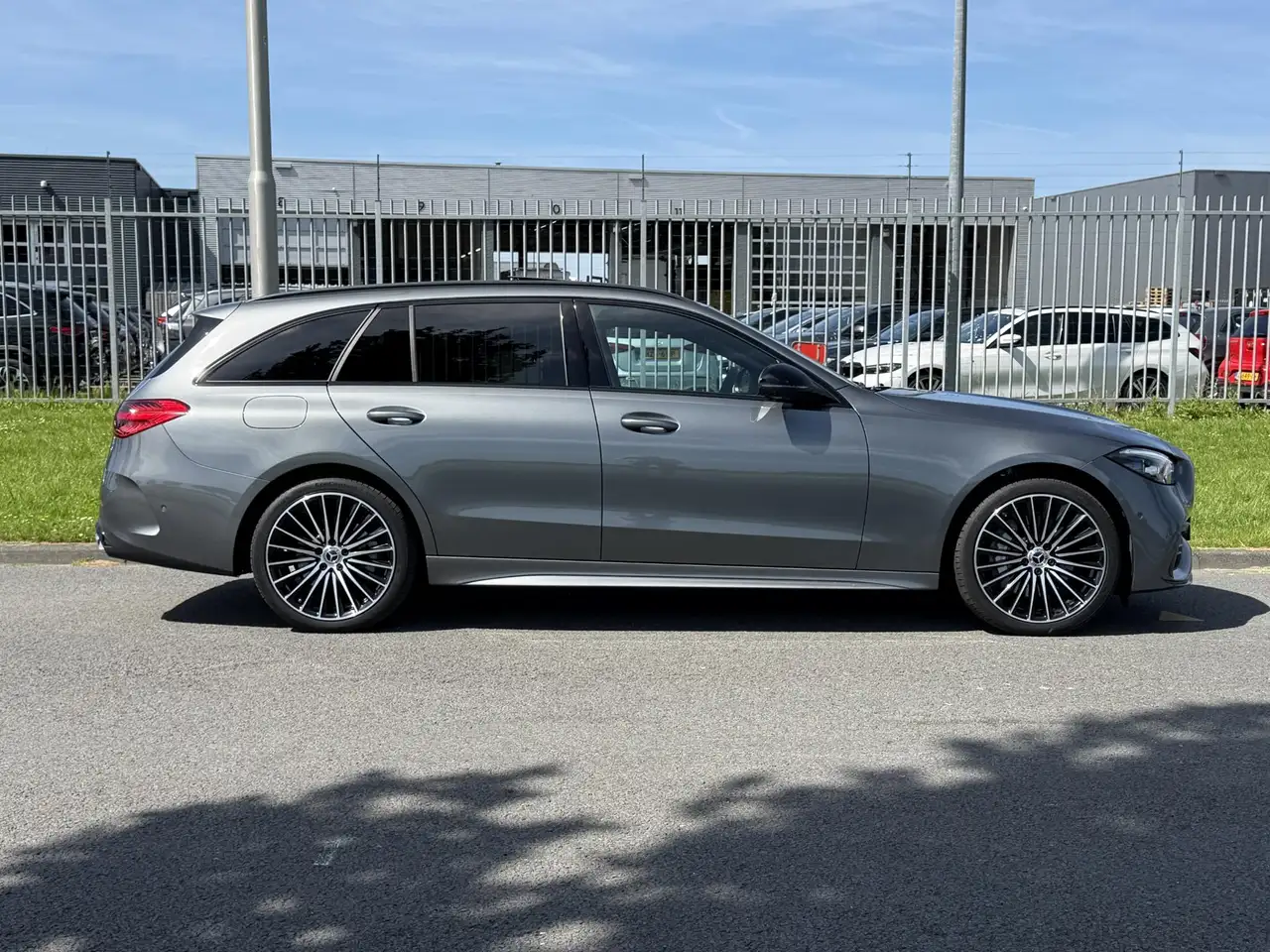 Mercedes-Benz C-Class 2026 — фото 13