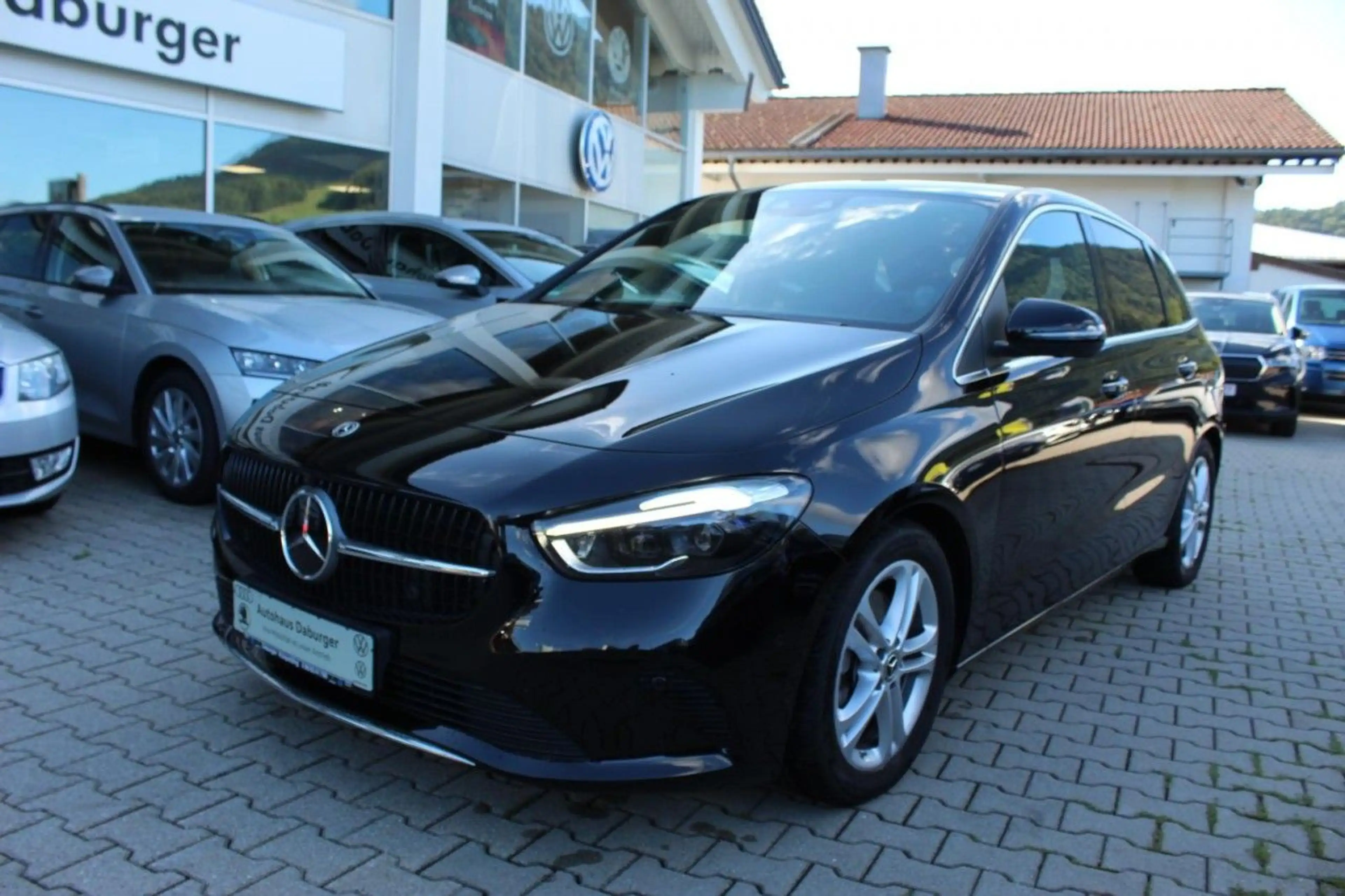 Mercedes-Benz B 220 4Matic Advanced Kamera 360 Navi SHZ LED Klima — photo 3