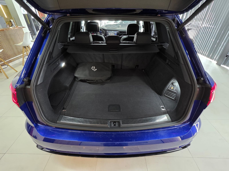 Volkswagen Touareg R 4M eHybrid*PANO*HuD*MATRIX-LED*AHK* — photo 12