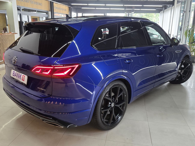 Volkswagen Touareg R 4M eHybrid*PANO*HuD*MATRIX-LED*AHK* — photo 9