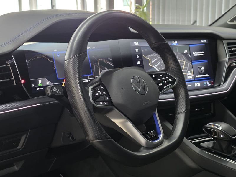 Volkswagen Touareg R 4M eHybrid*PANO*HuD*MATRIX-LED*AHK* — photo 13