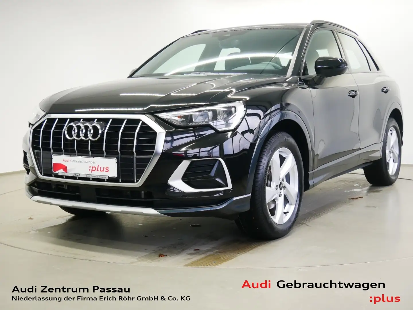 Audi Q3 35 TDI advanced S tro. LED virt. Cock.+ NAVI+ Schwarz - 1