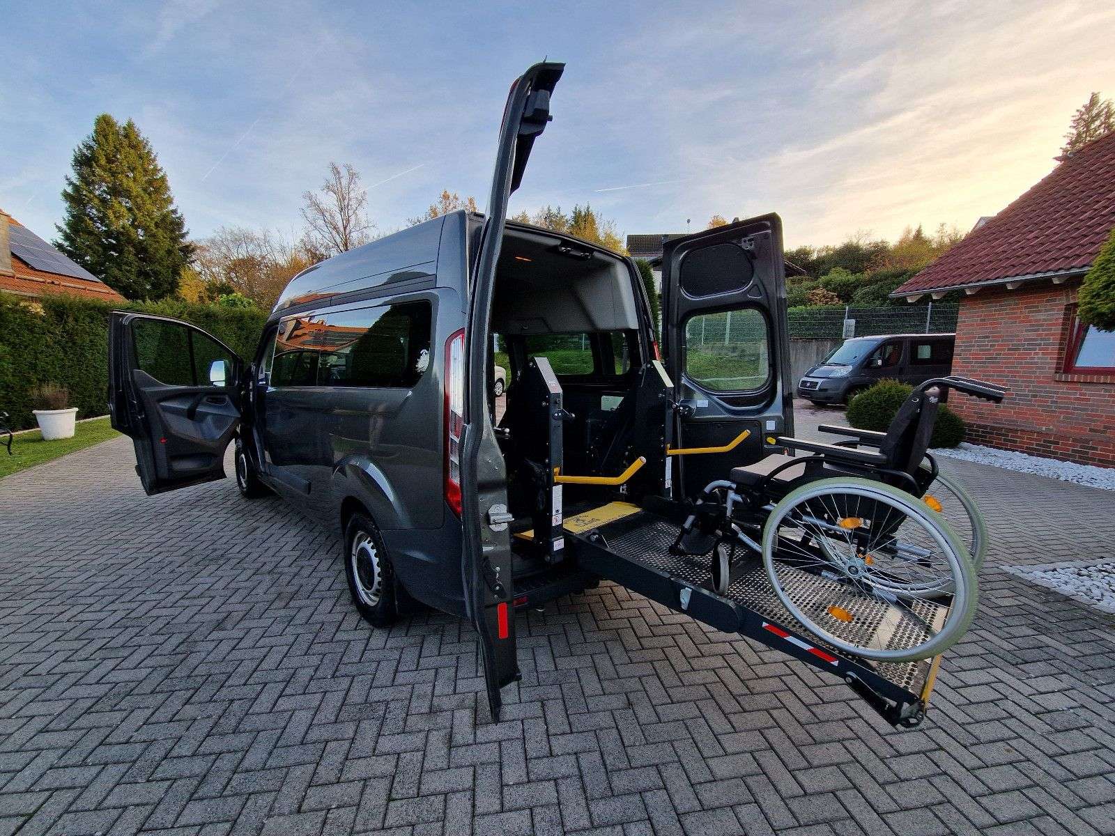 Second hand Ford Transit Custom 