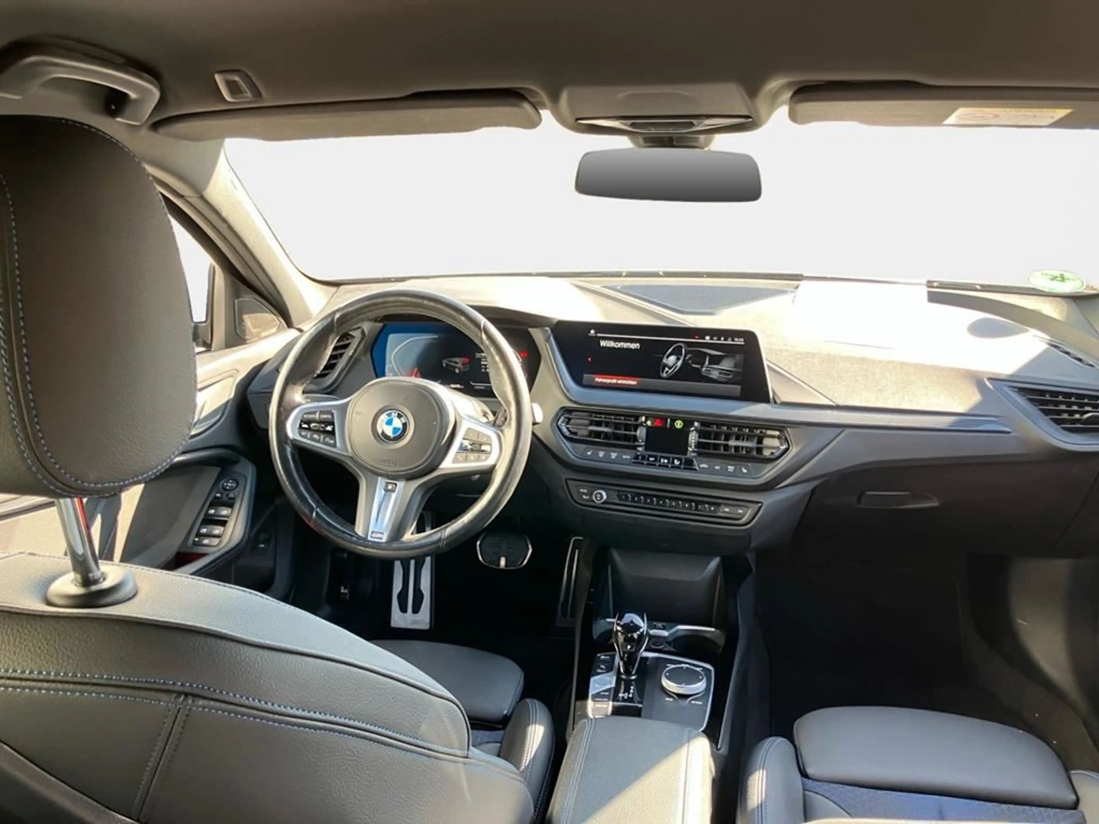 BMW 118 M Sport — photo 13