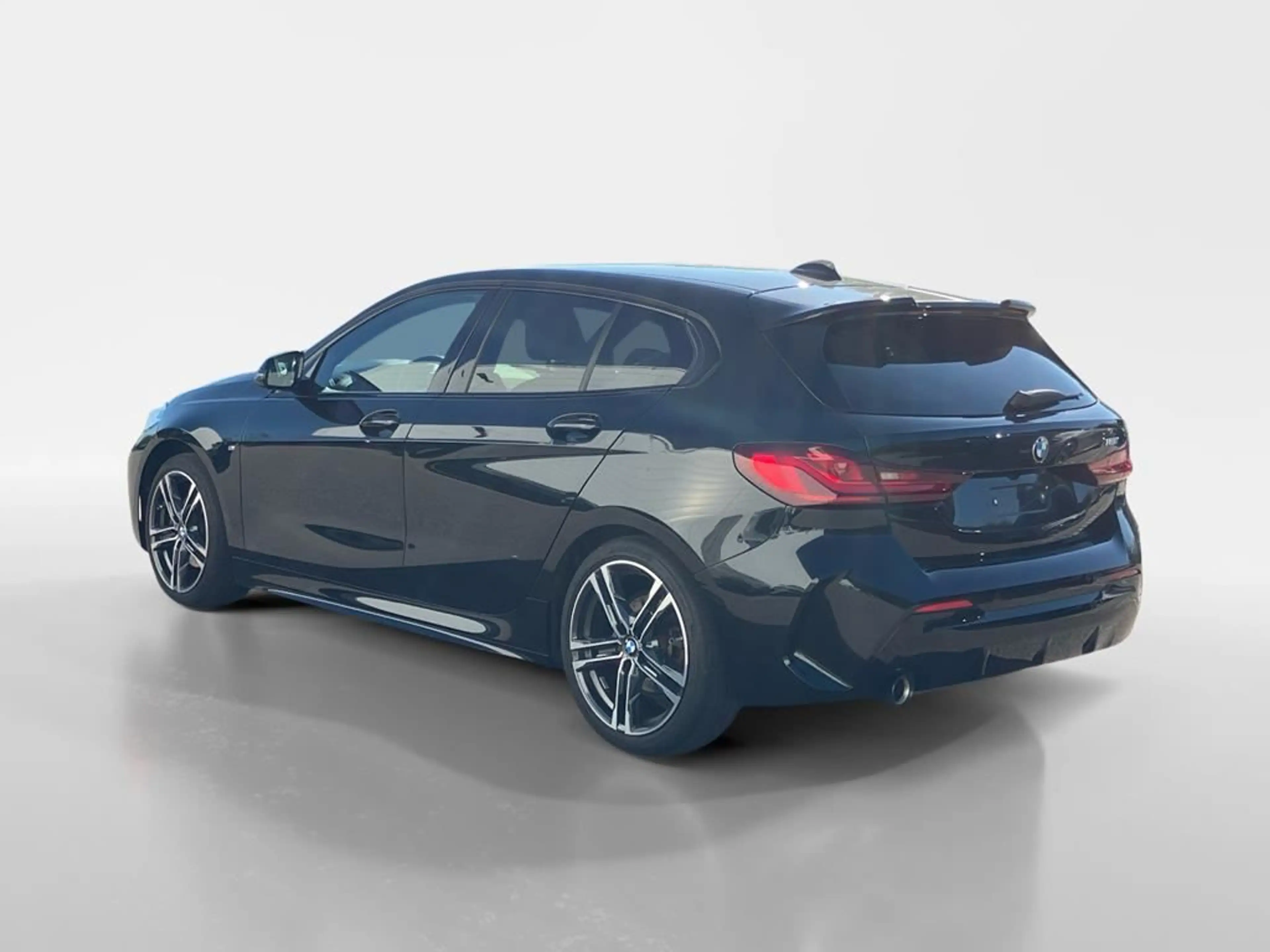 BMW 118 M Sport — photo 5
