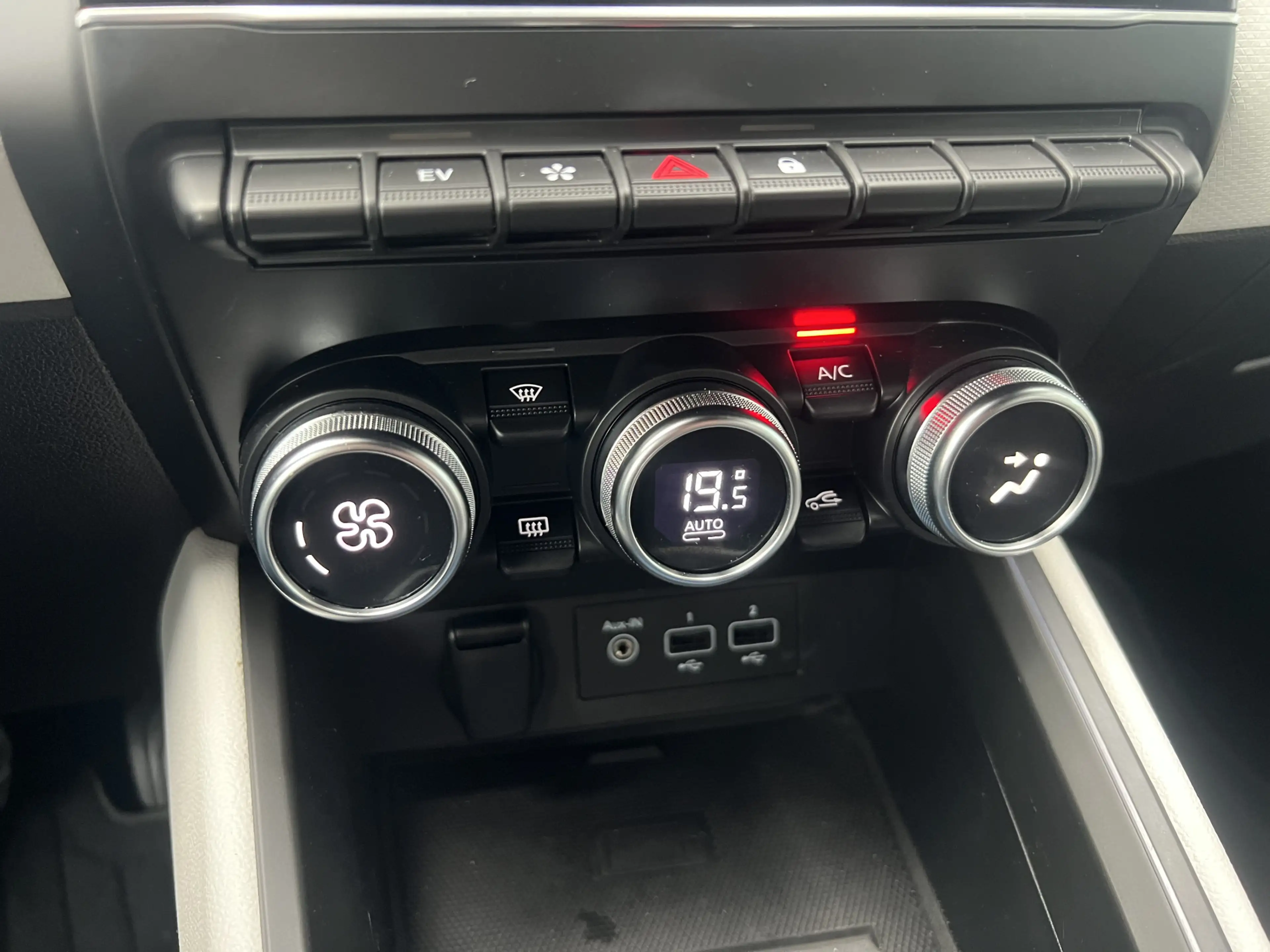 Renault Clio 1.6 E-Tech Hybrid 140 Zen | AUTOMAAT | CAMERA | CA — photo 21