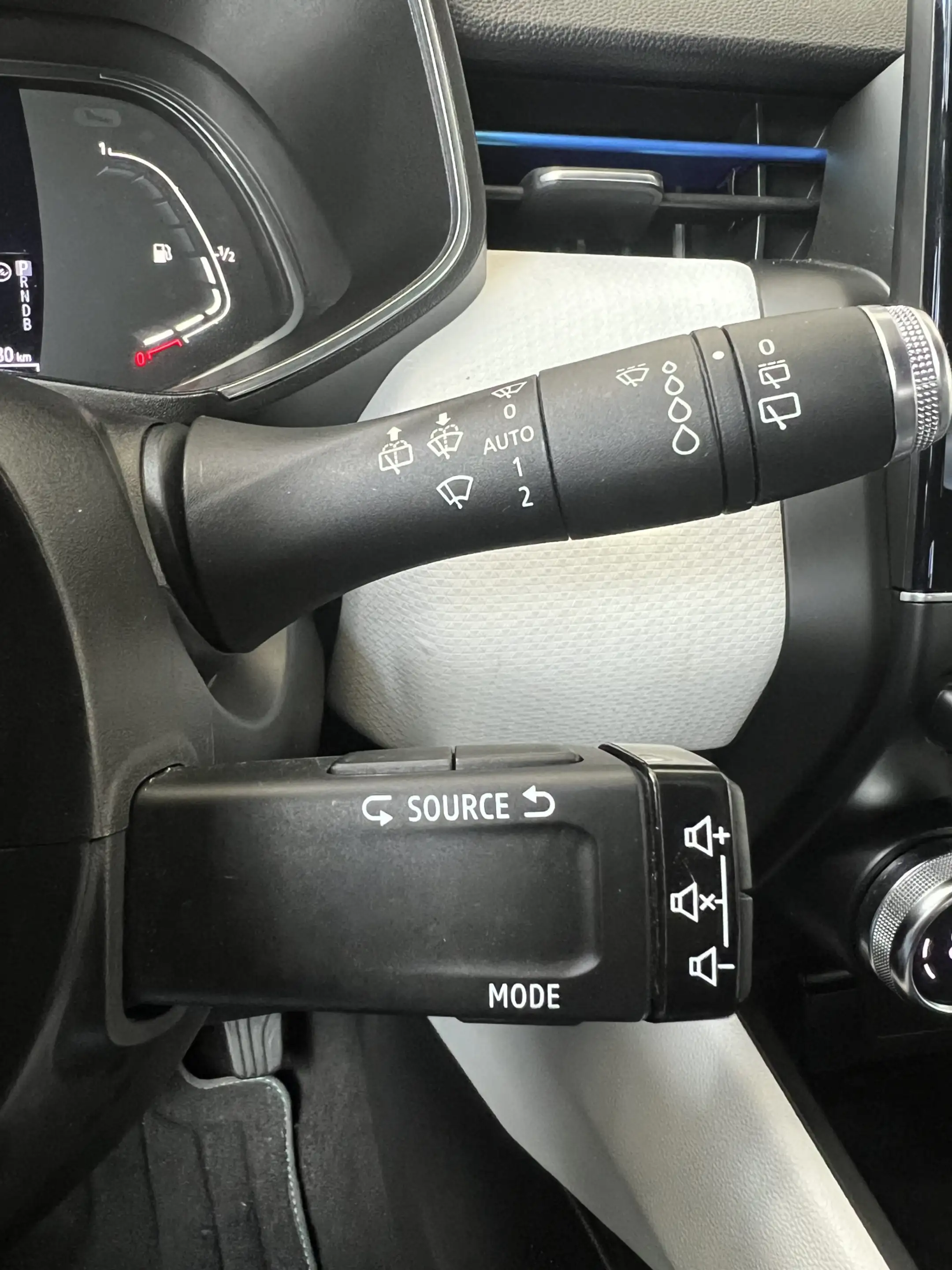 Renault Clio 1.6 E-Tech Hybrid 140 Zen | AUTOMAAT | CAMERA | CA — photo 25