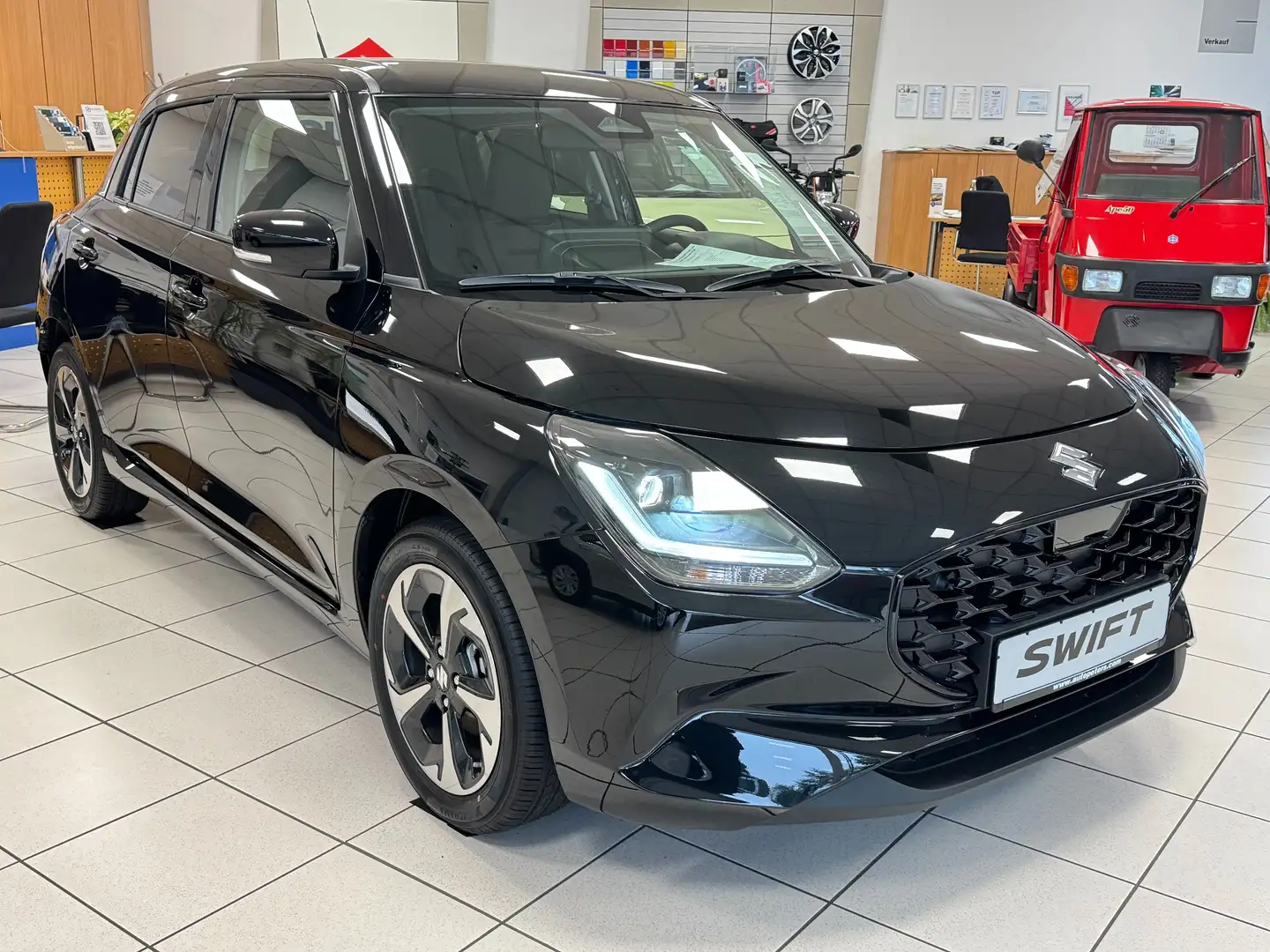 Suzuki Swift 1.2 Comfort+*kabellosesCarPlay*Kamera*Navi*LED*PDC Schwarz - 1