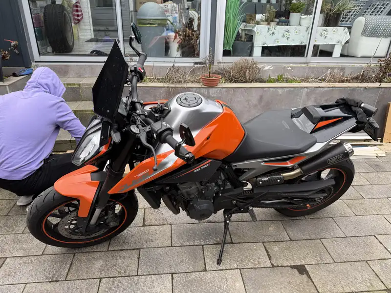 KTM 790 Duke - foto 3