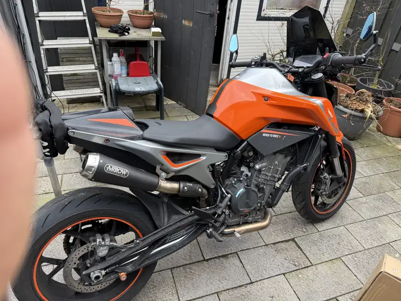 KTM 790 Duke - foto 2