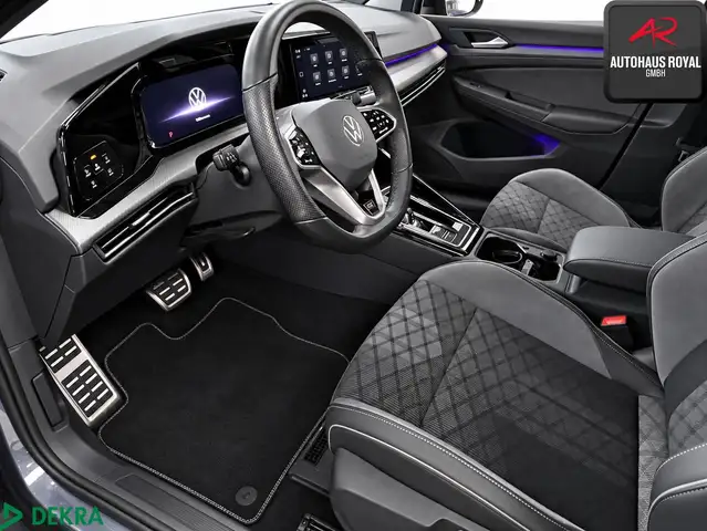 Volkswagen Golf view 2