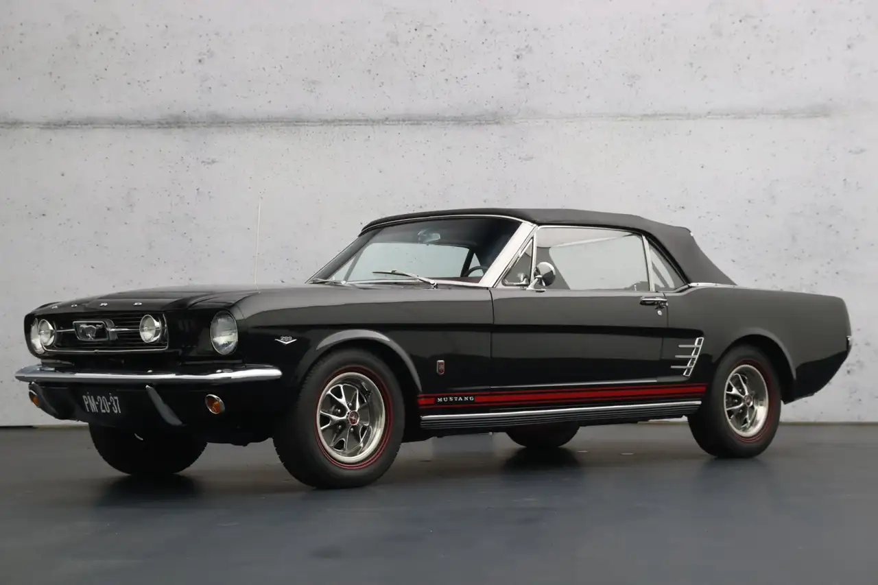 Ford Mustang Cabriolet V8 | Handgeschakeld | Perfect gerestaure, foto 10