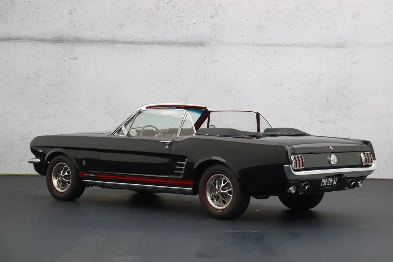 Ford Mustang Cabriolet V8 | Handgeschakeld | Perfect gerestaure, foto 7