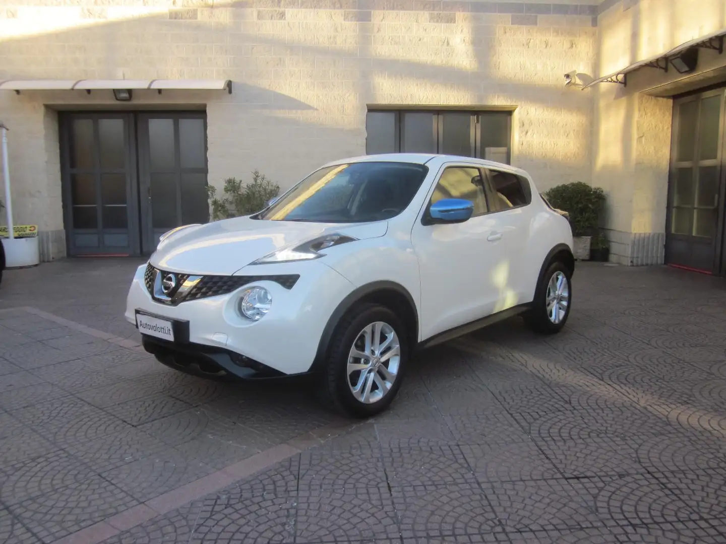 Nissan Juke 1.2 DIG-T 115 cv Acenta UNICAPRO Bianco - 1
