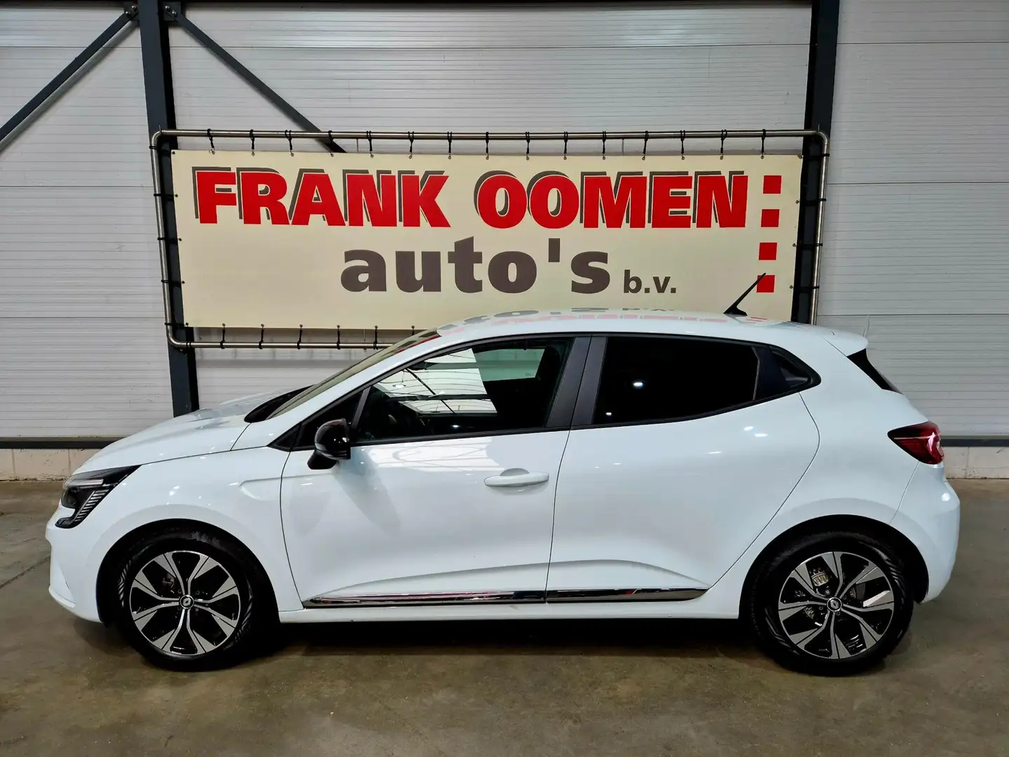 Renault Clio 1.0 TCe 90 Evolution NAP|Dealer OH|LED|DAB|Navi|Ap Wit - 2