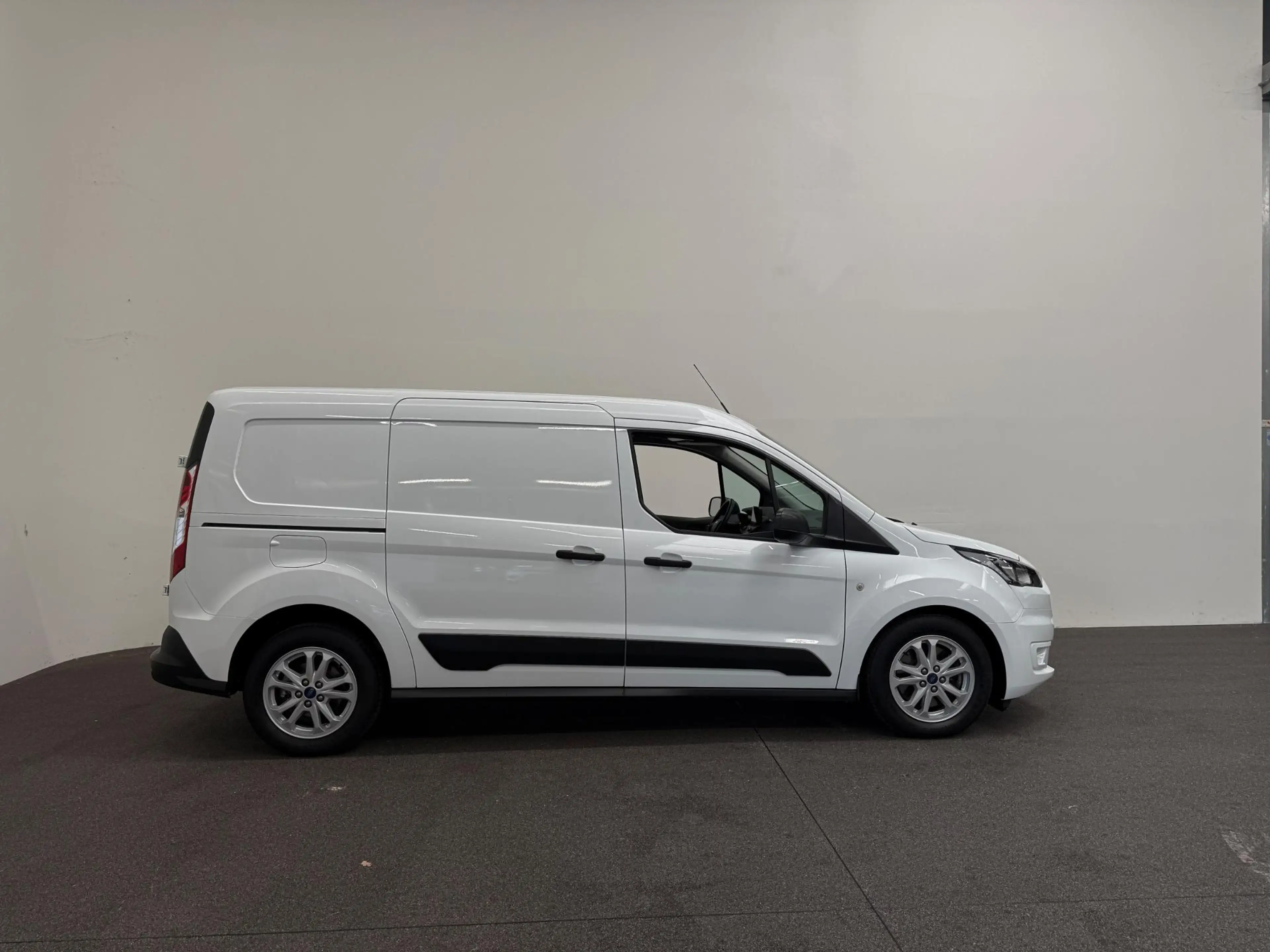 Ford Transit Connect 1.5 EcoBlue Automaat L2 Trend Navi Airco Parkeerse — photo 5