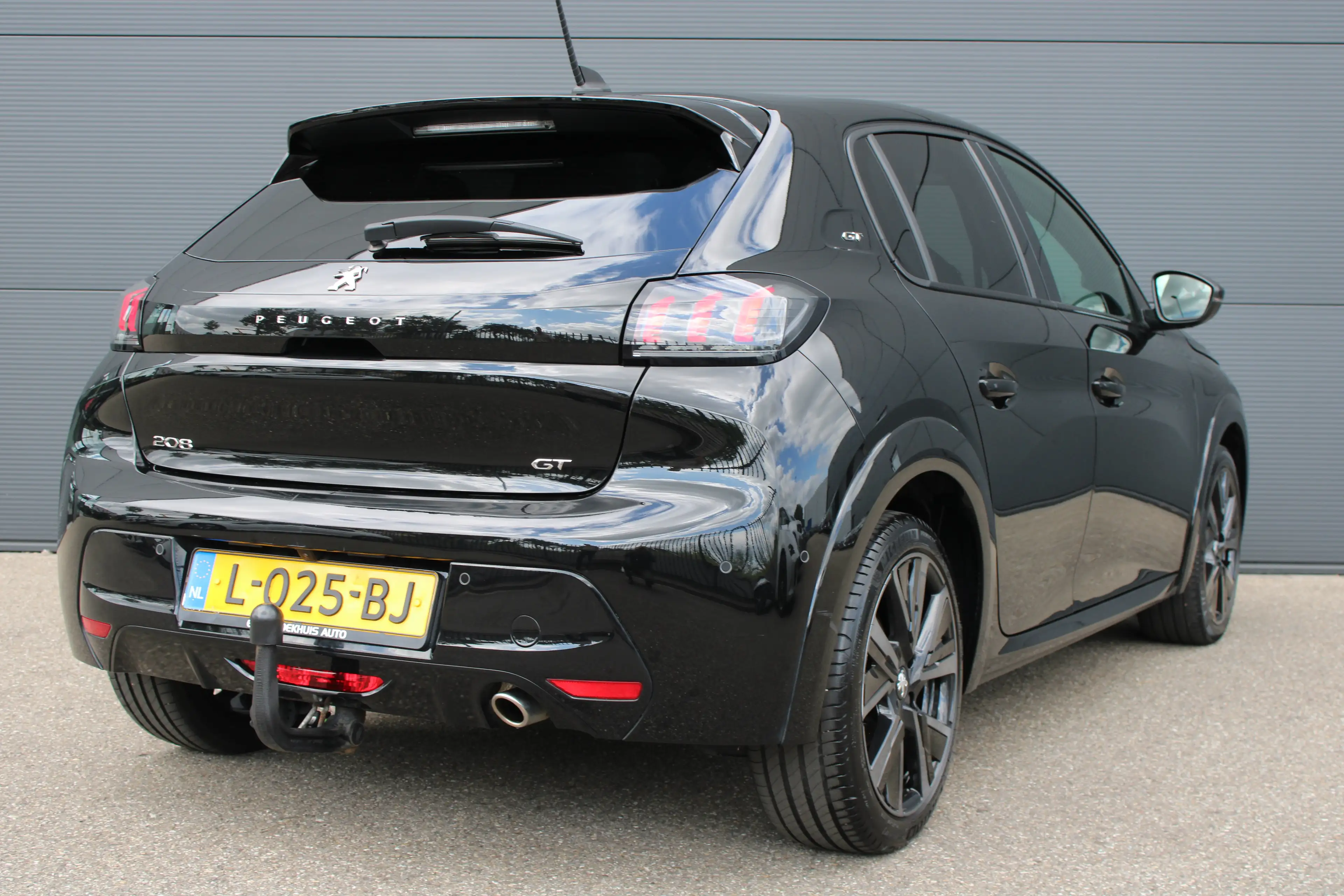 Peugeot 208 1.2 PureTech GT Pack | Navigatie | Camera | Panora — photo 2